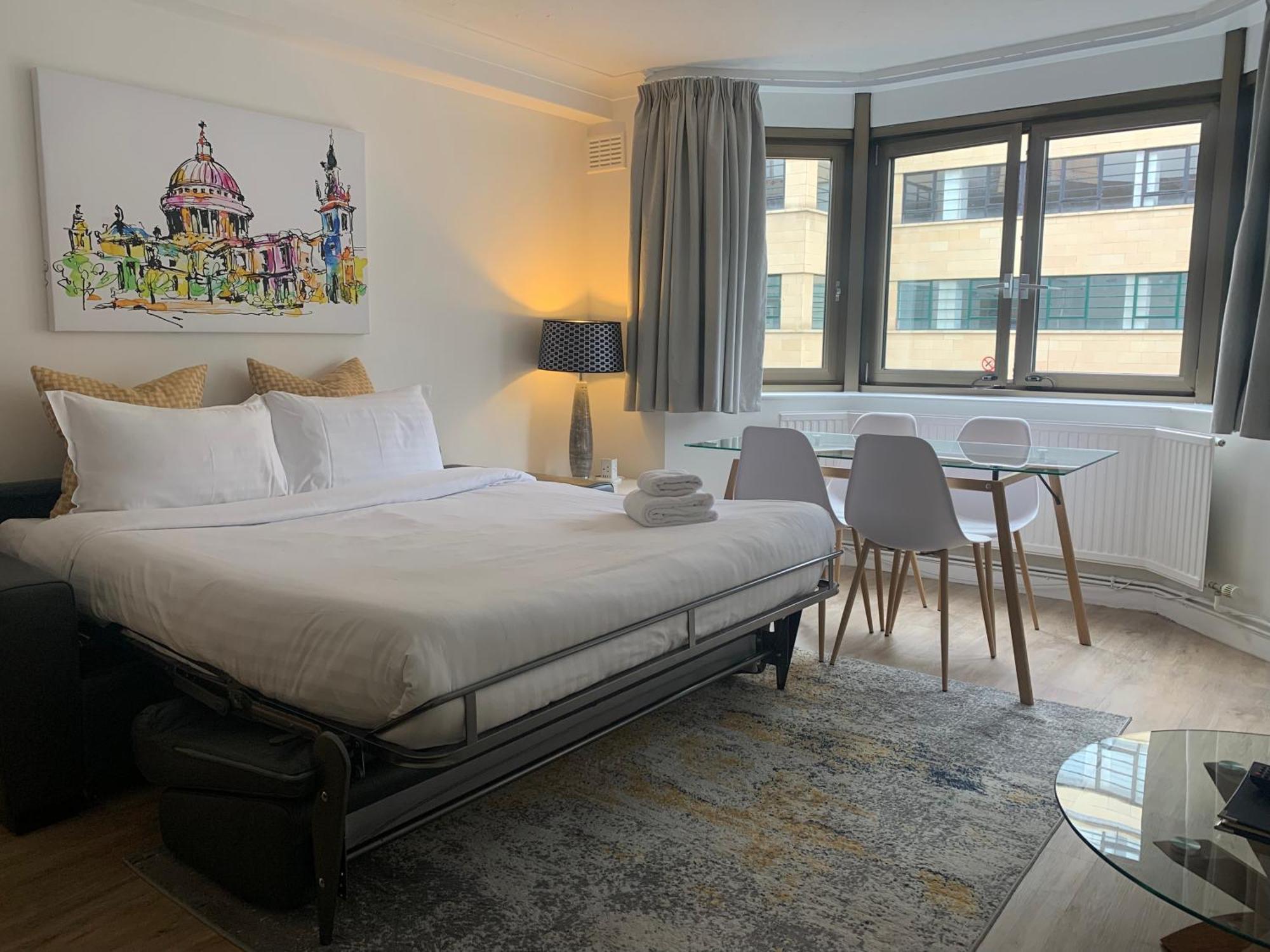 One-Bedroom Apartment