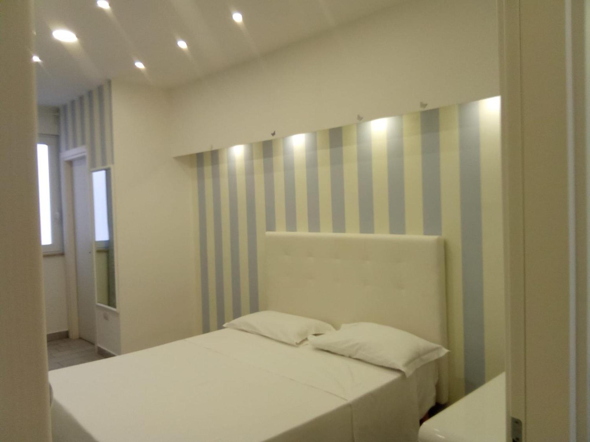 Twin Room,1679633258:JPEG