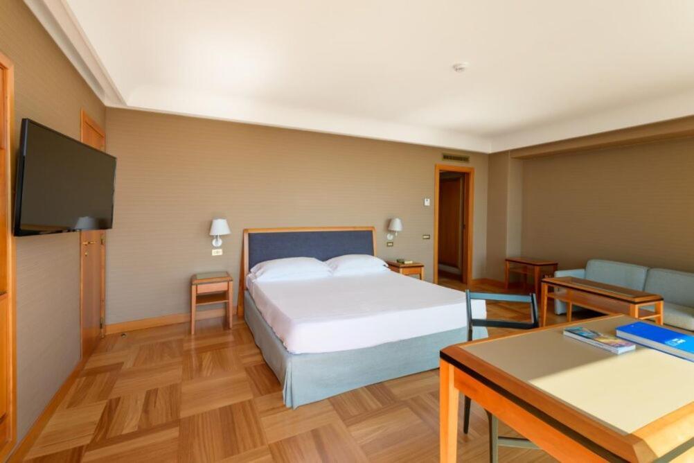 Deluxe Double Room Sea View