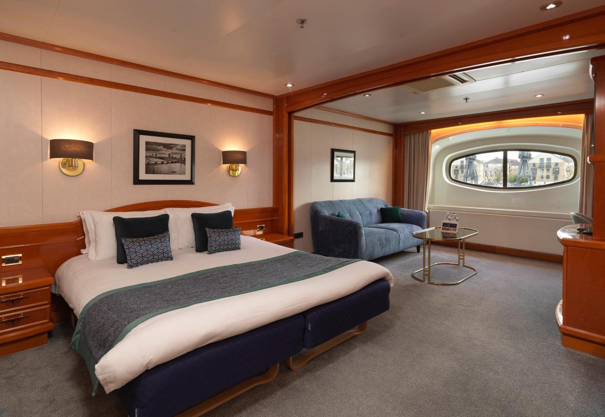 Classic King Room River View