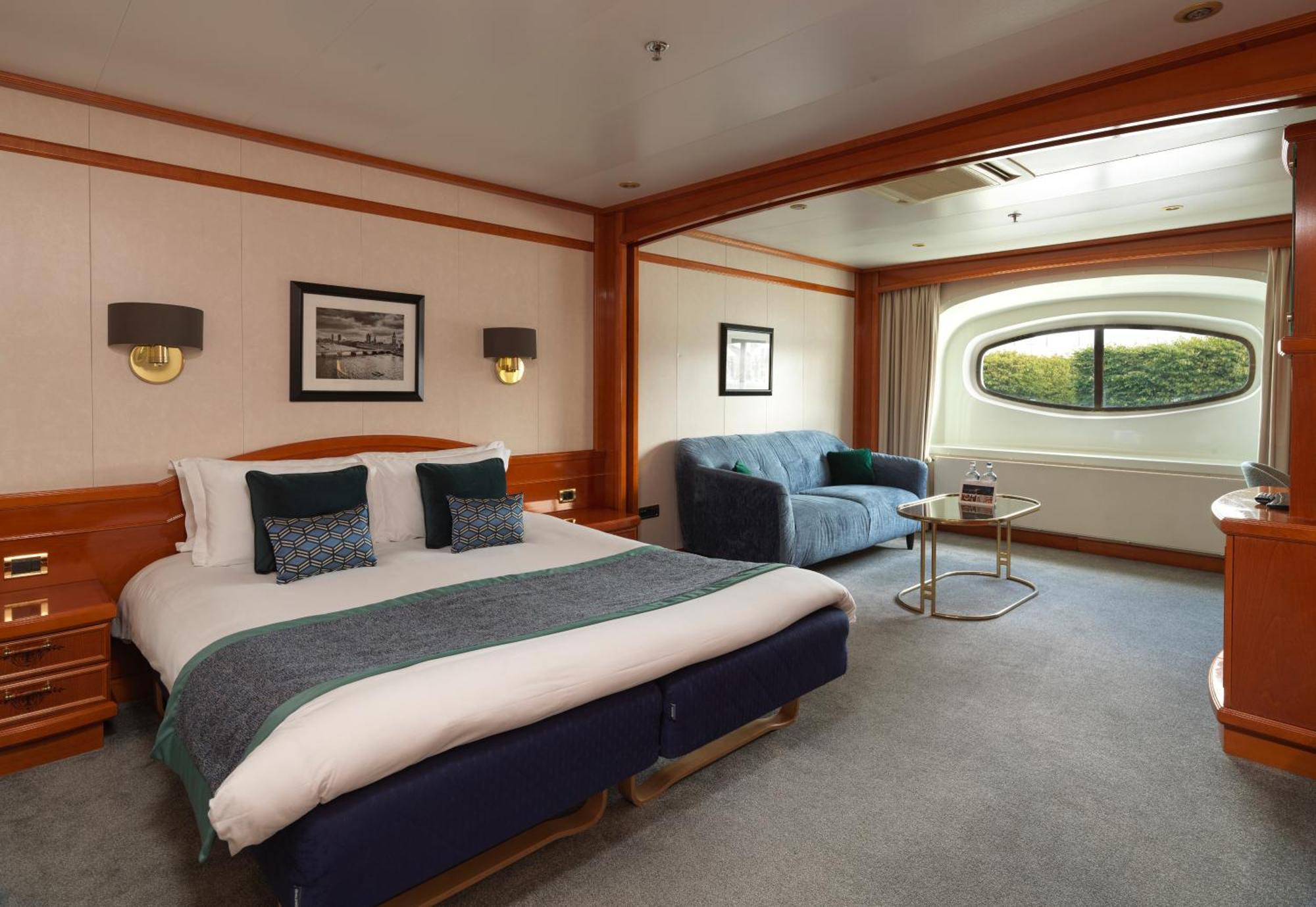 Classic King room Dockview