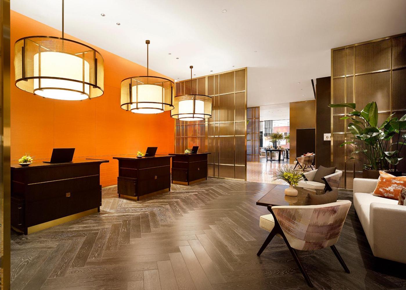 Club King Room