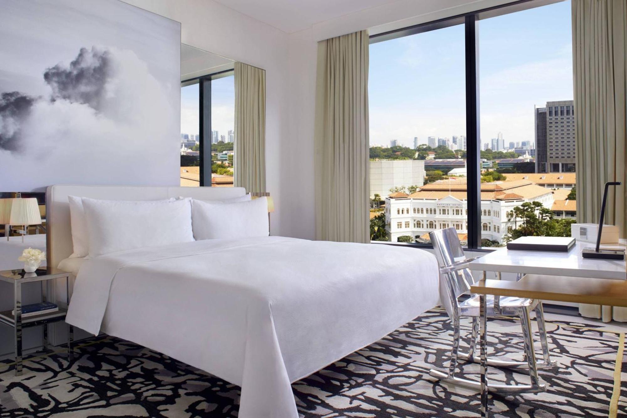 Deluxe Guest Room 1 King
