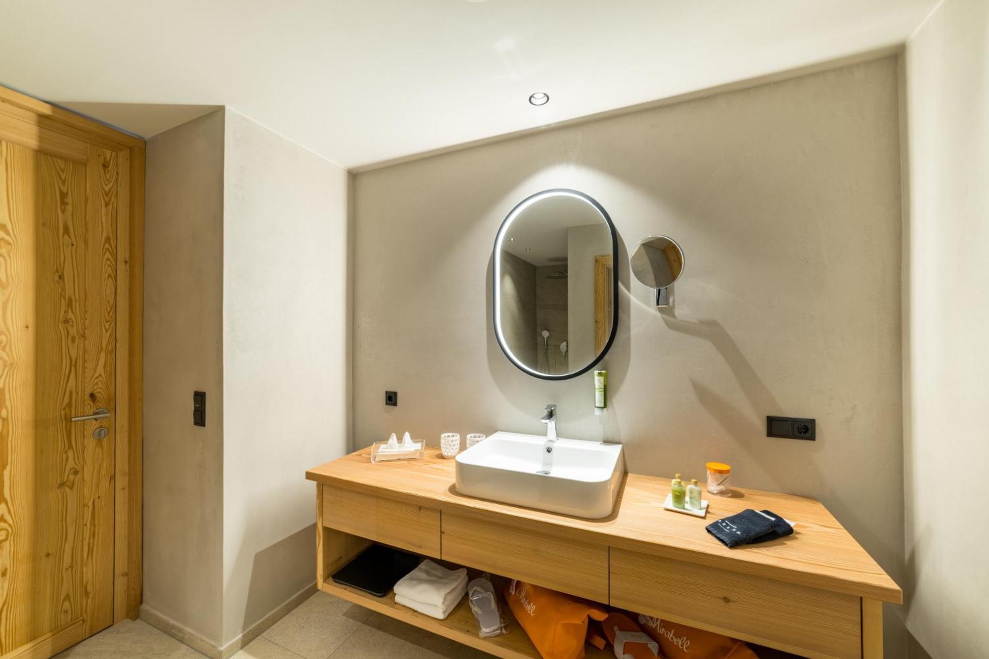Junior Suite Mountain View