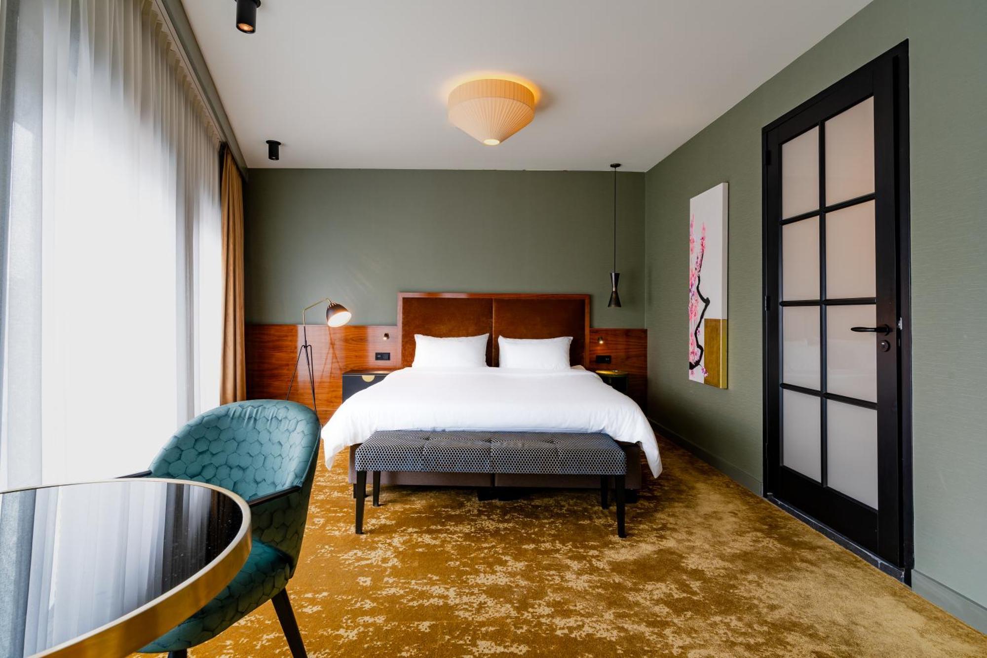 Grand Executive Room,1588438401:JPEG