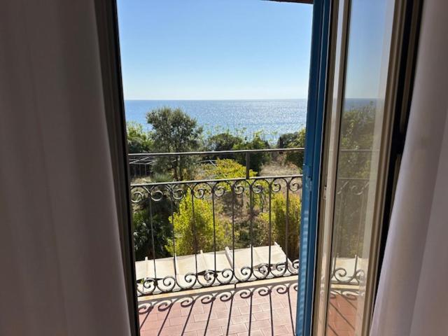 Double Room Balcony Sea View