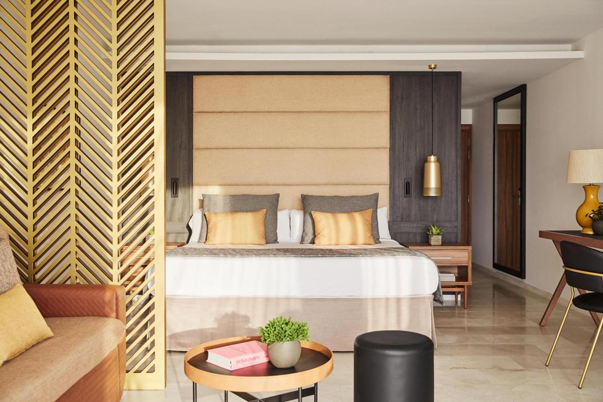 Junior Suite Private Pool