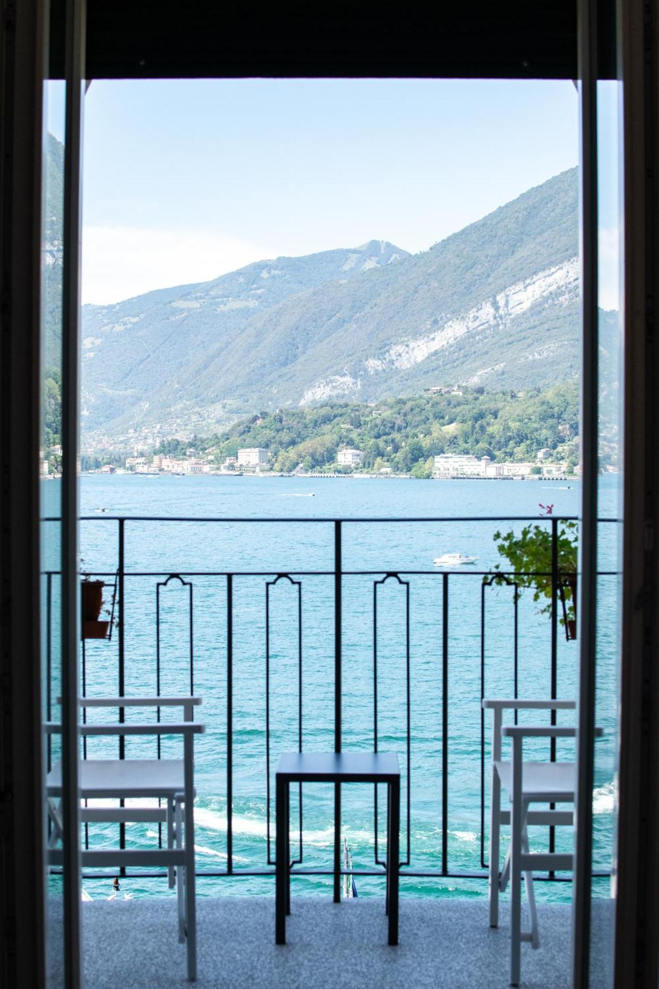 Deluxe Double or Twin Room Lake View