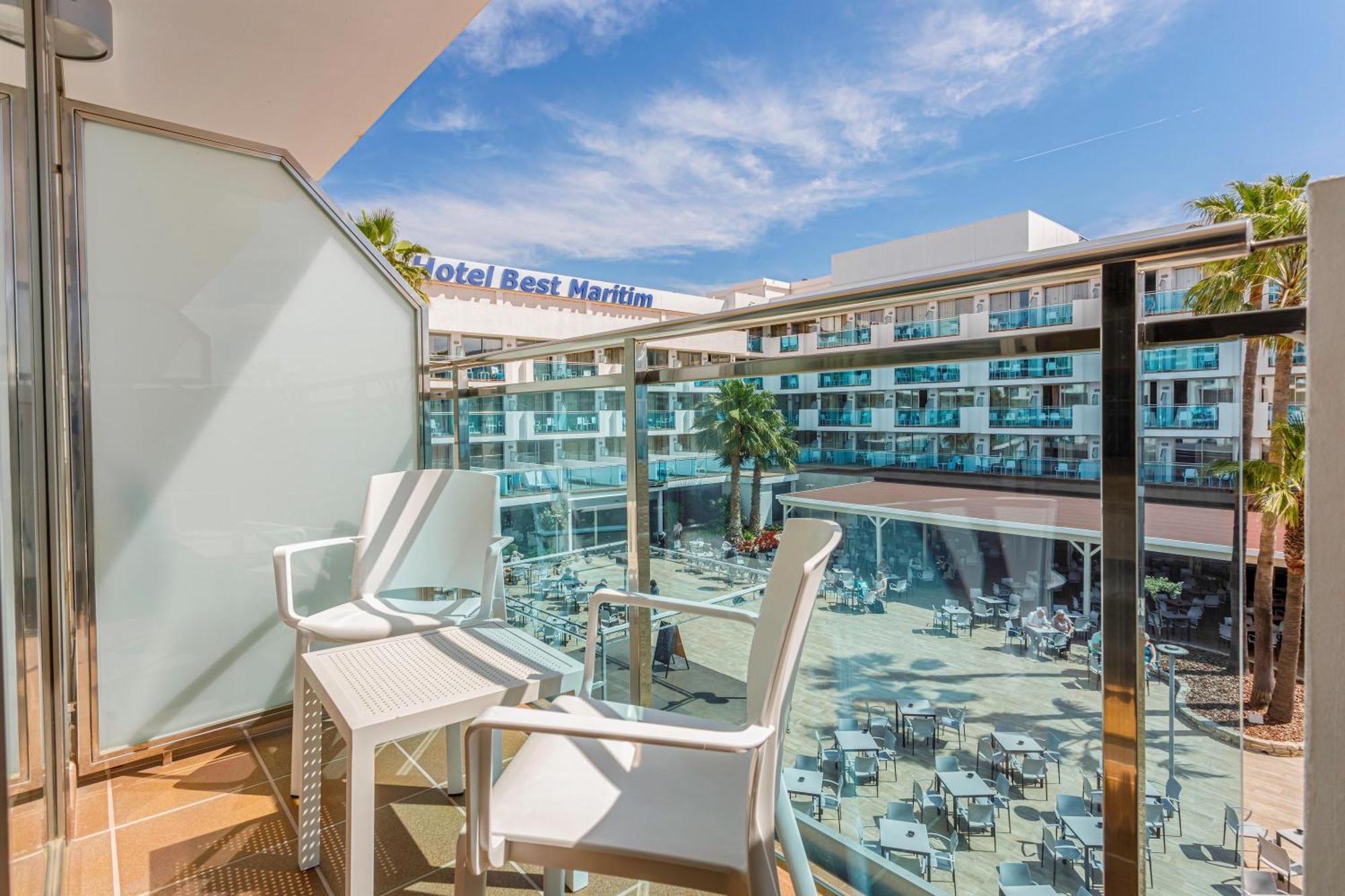 Double or Twin Room Side Sea View