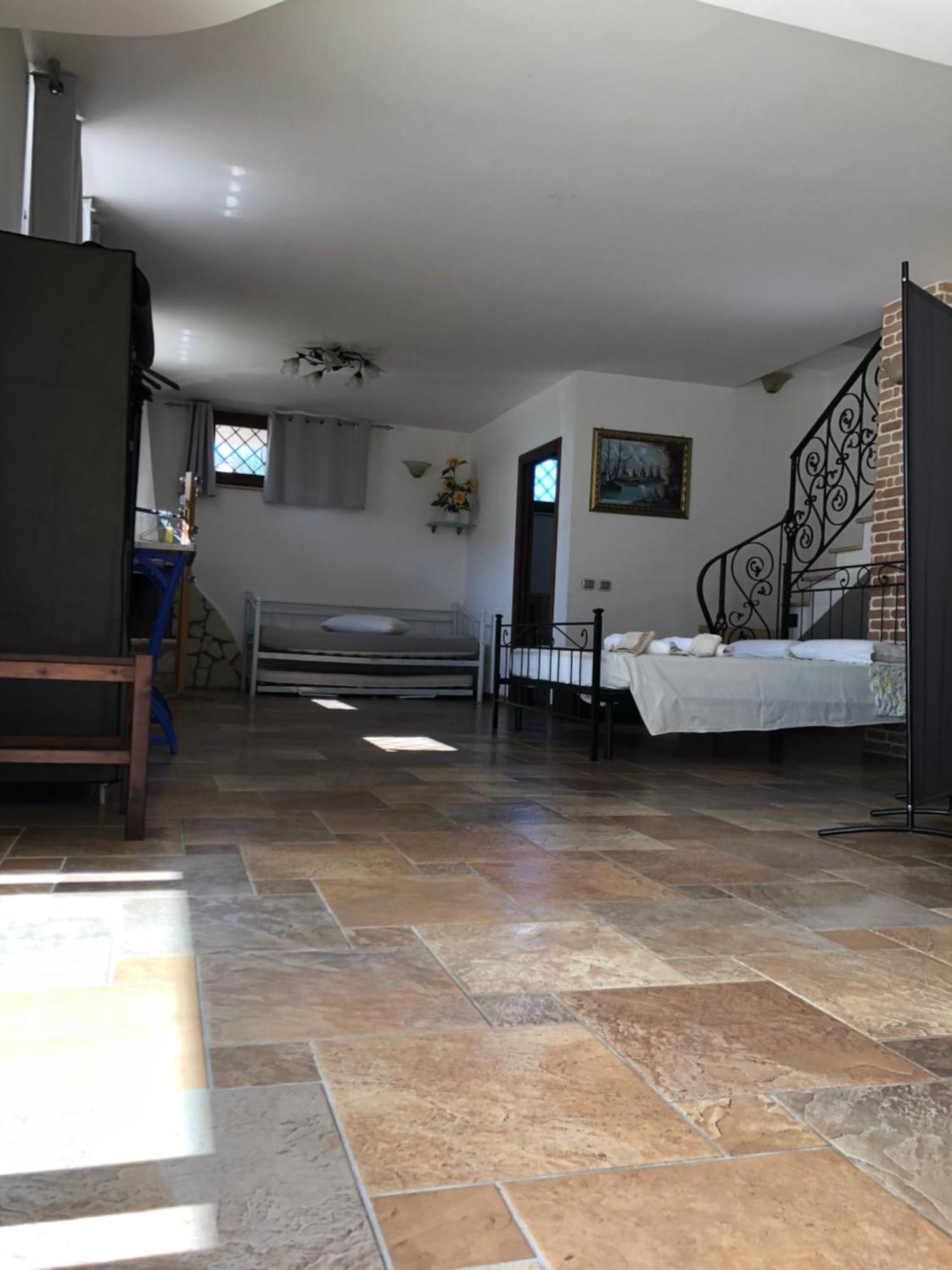 Family Studio,1546743025:JPEG