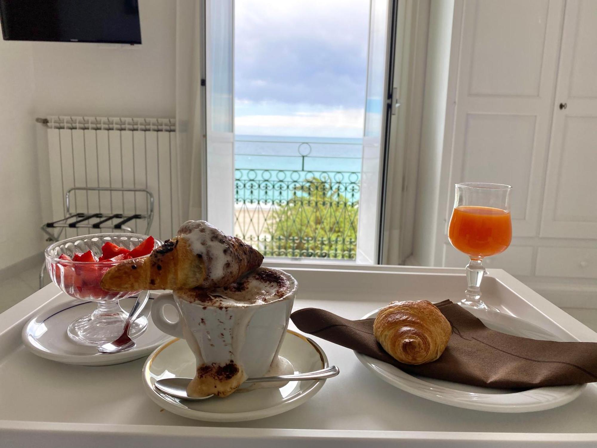 Standard Double or Twin Room Sea View