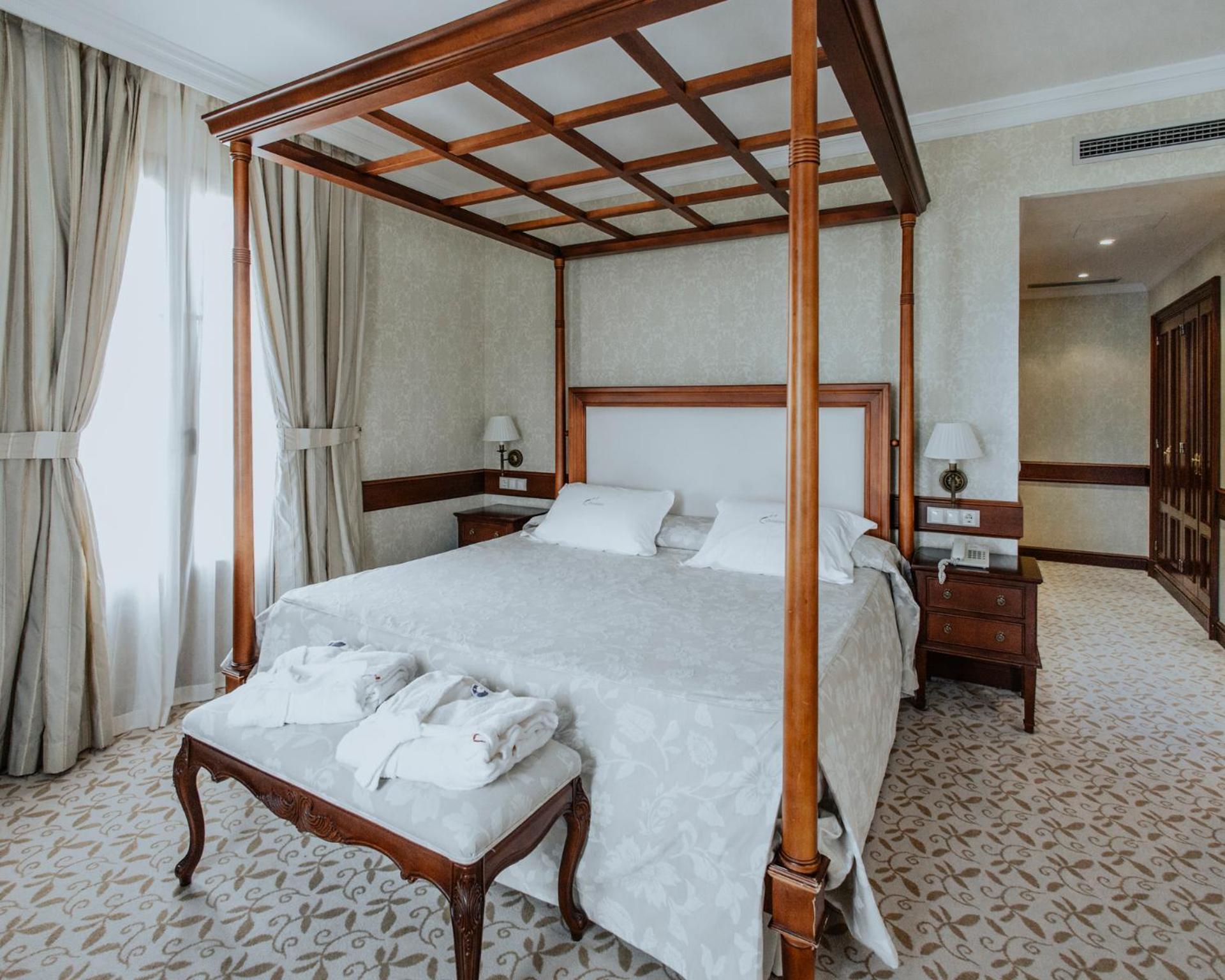 Suite Extra Bed,1548742954:JPEG