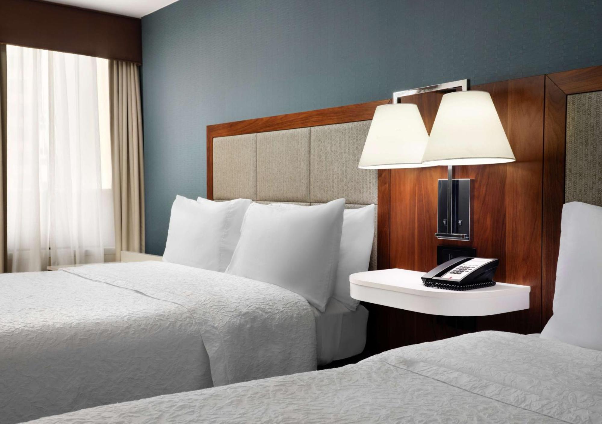 Queen Room Two Queen Beds Hearing Access