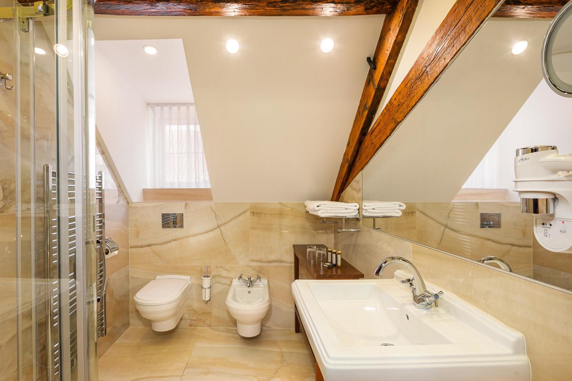 Superior Double Room,1549168945:JPEG