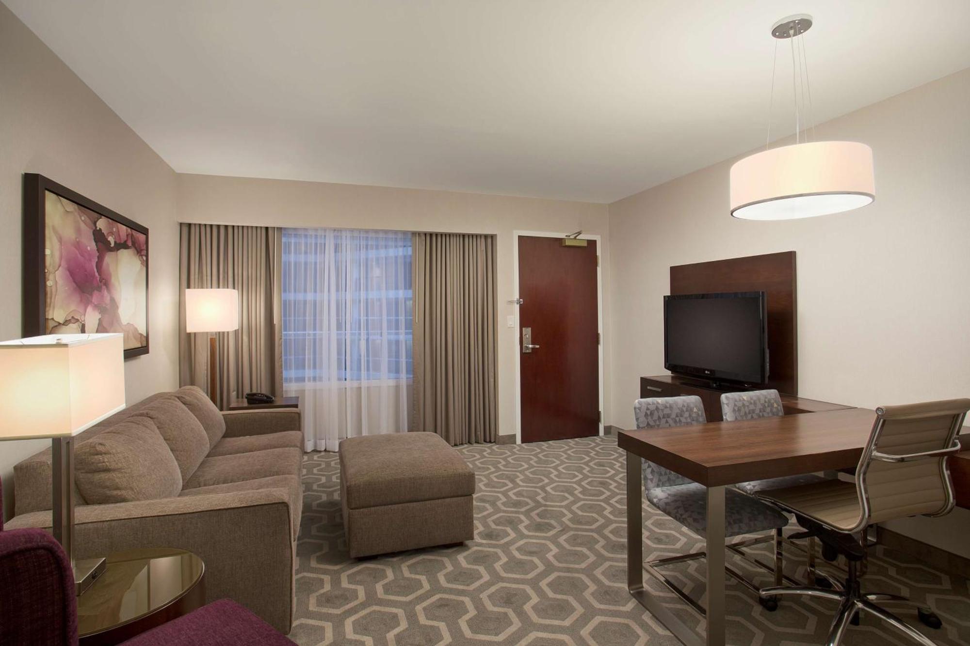 King Suite - Non-Smoking,1706321634:JPEG