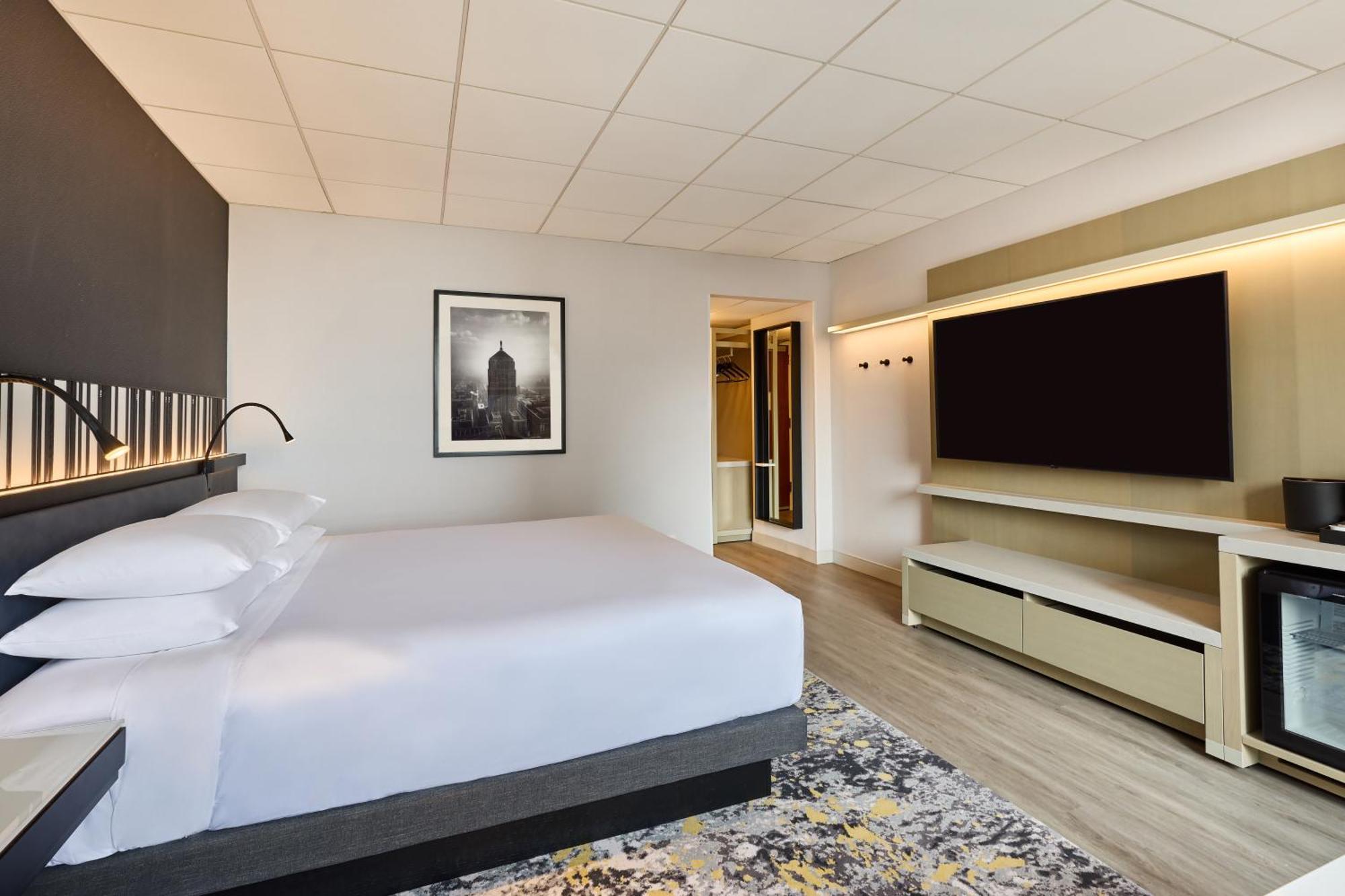 King Room with Accessible Shower - Disability Access,1765818050:JPEG