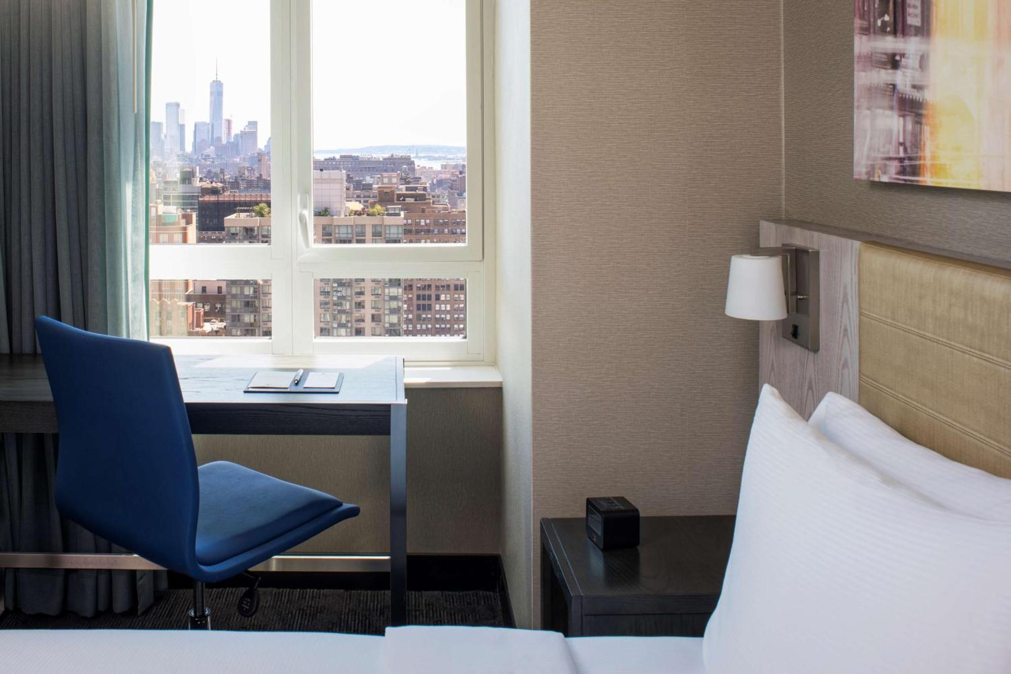 Premium King Room City View
