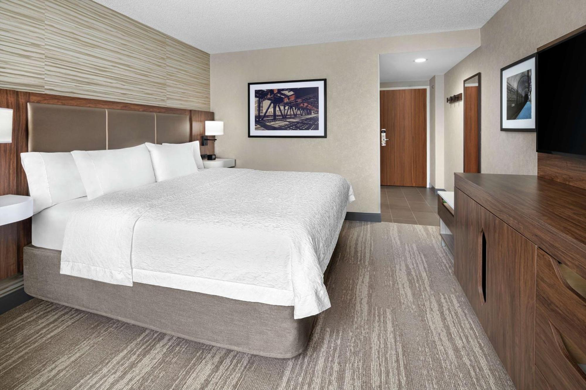 King Room Hearing Access or Non-Smoking