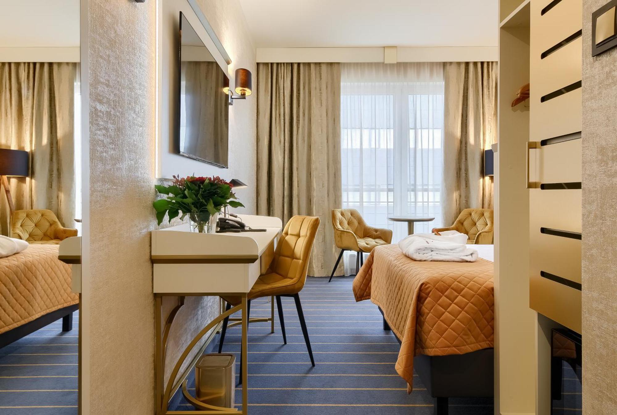 Executive Single Room (with double bed),1552065010:JPEG