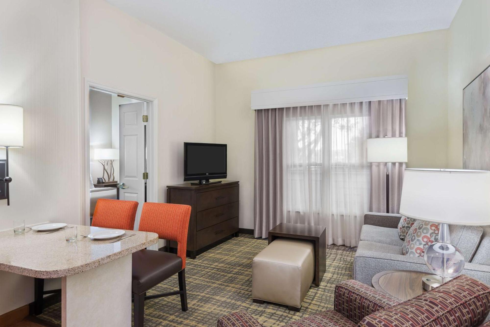 One-Bedroom King Suite Non-Smoking