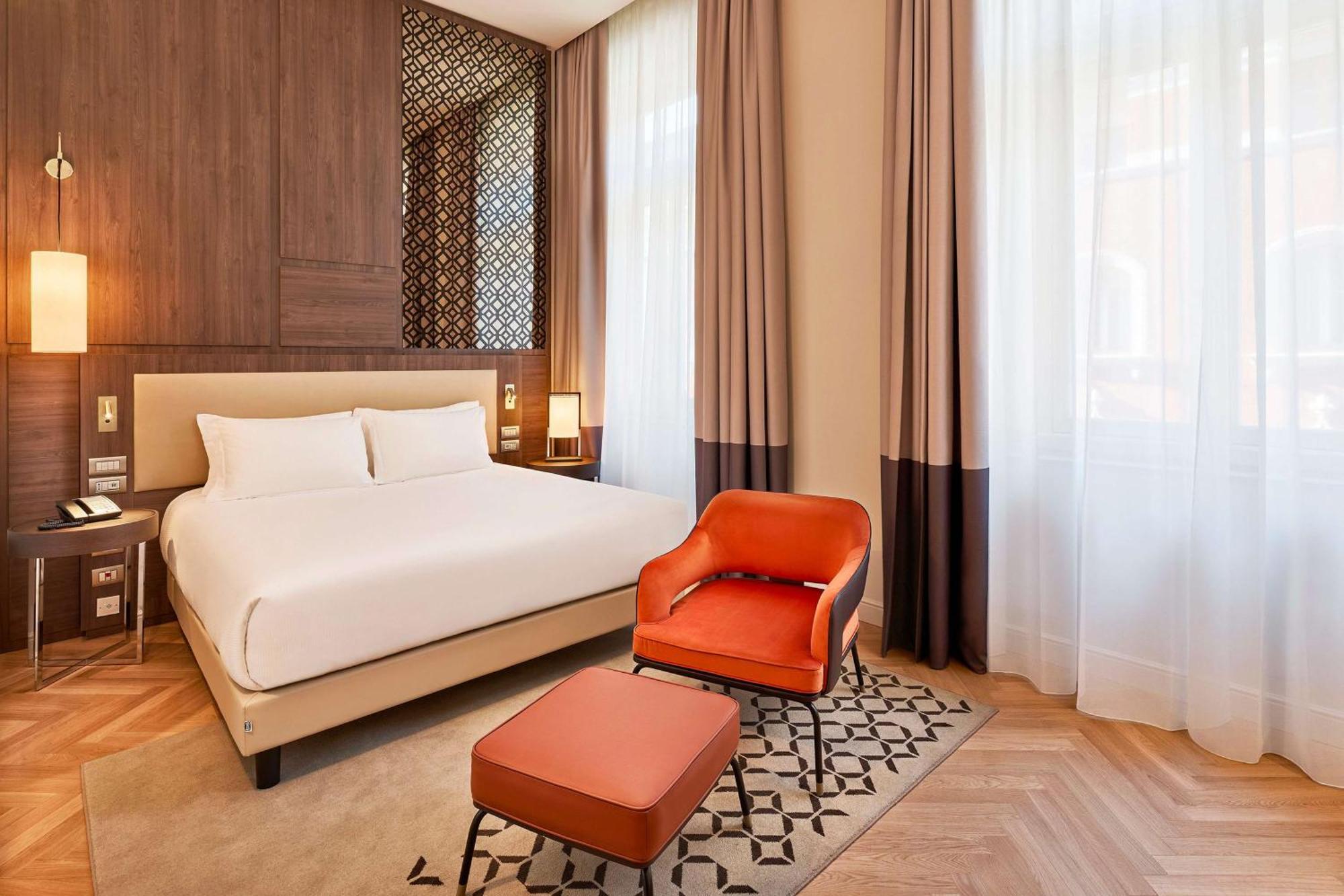 Deluxe King Room,1552467121:JPEG