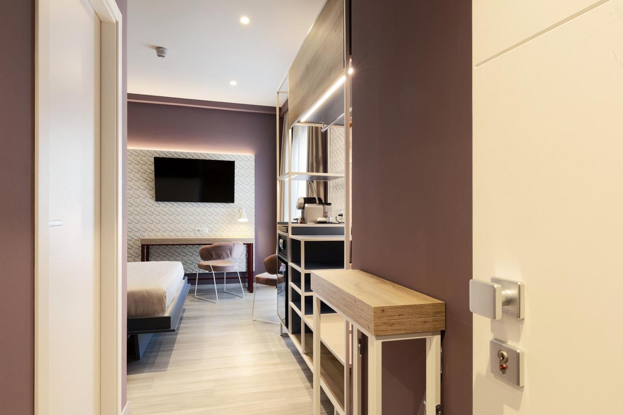 Superior Double Room with Terrace,1552990624:JPEG