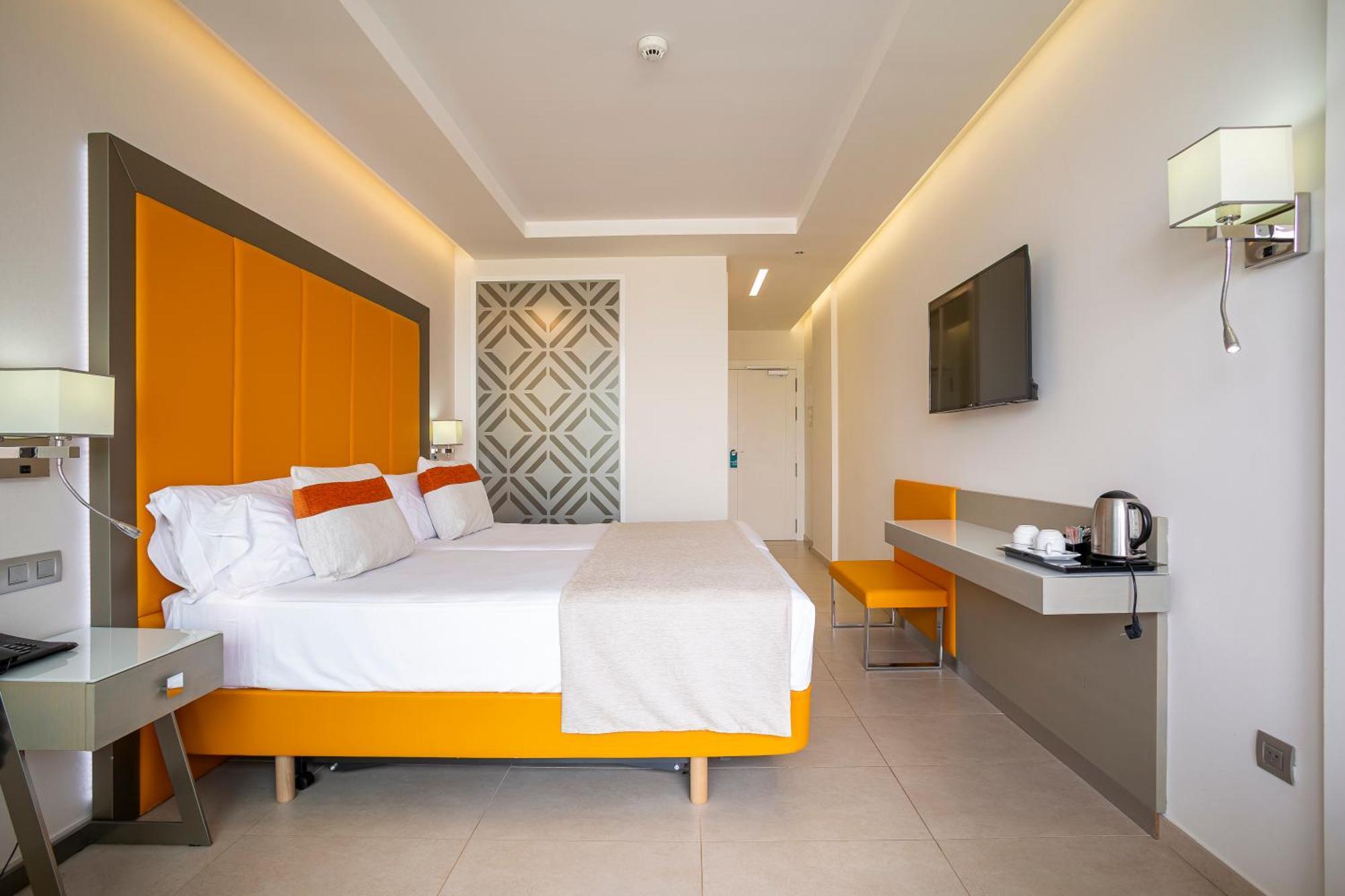 Quarto Twin com Terraço