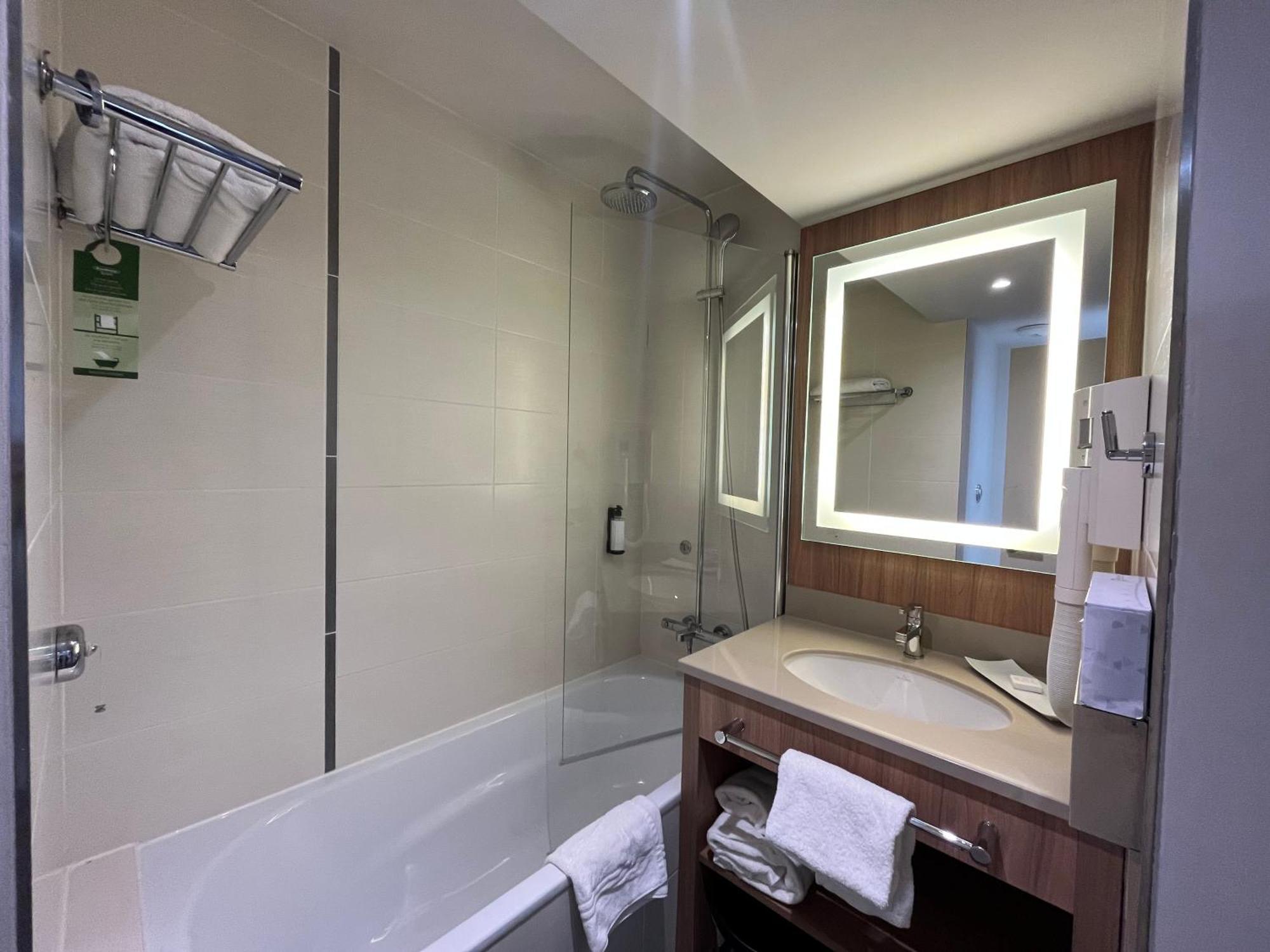 Studio Park (2 Adults),1678652031:JPEG