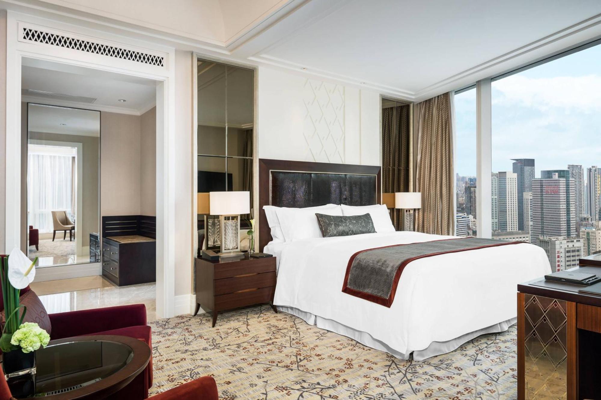 Manhattan Suite One-Bedroom King Suite