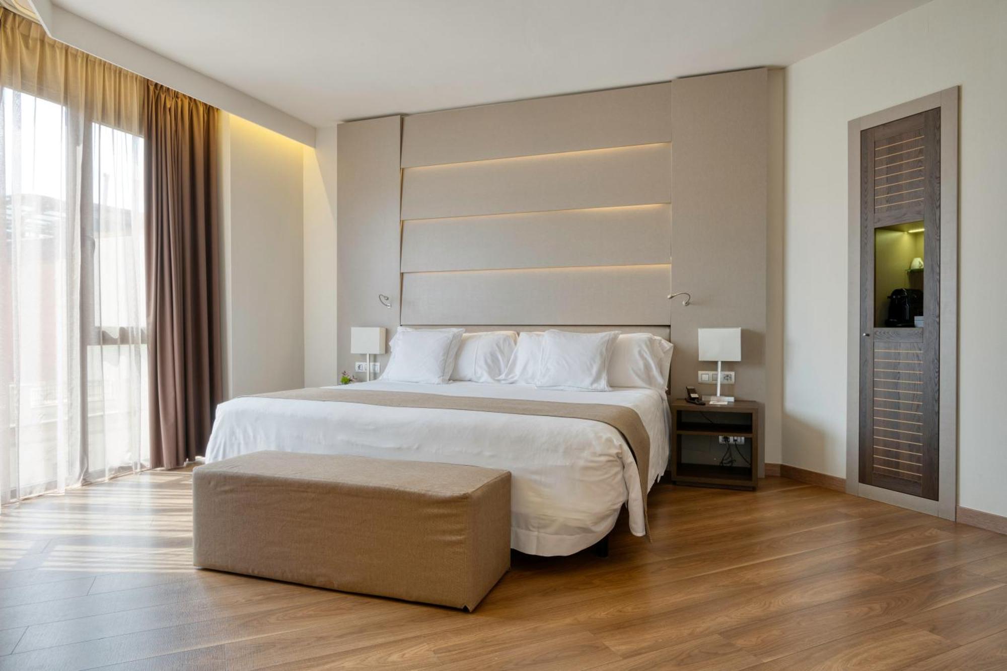 Junior Suite,1555185715:JPEG