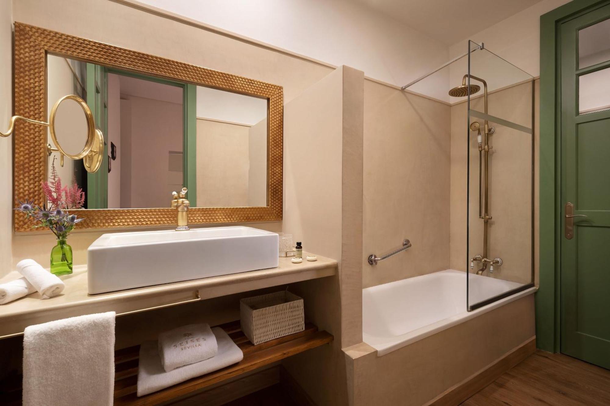 Queen Room Azahar