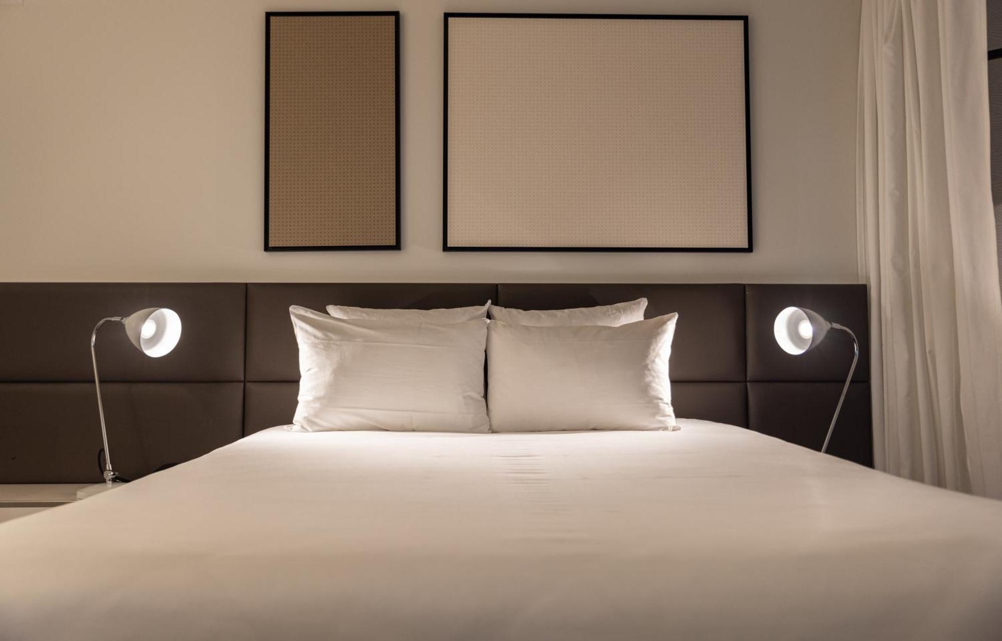 Superior Queen Suite with Sofa,1556239459:JPEG