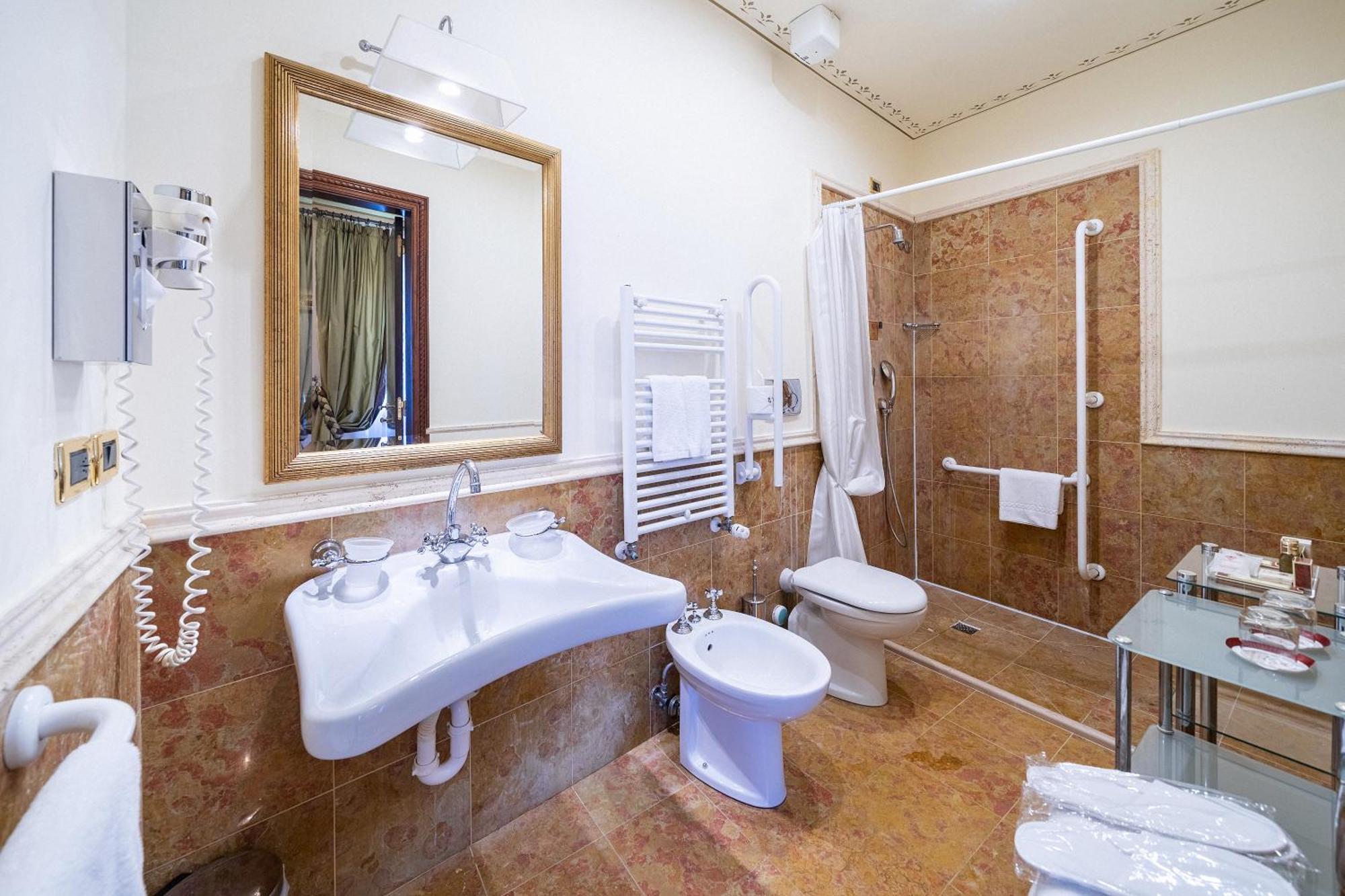 Classic Double or Twin Room
