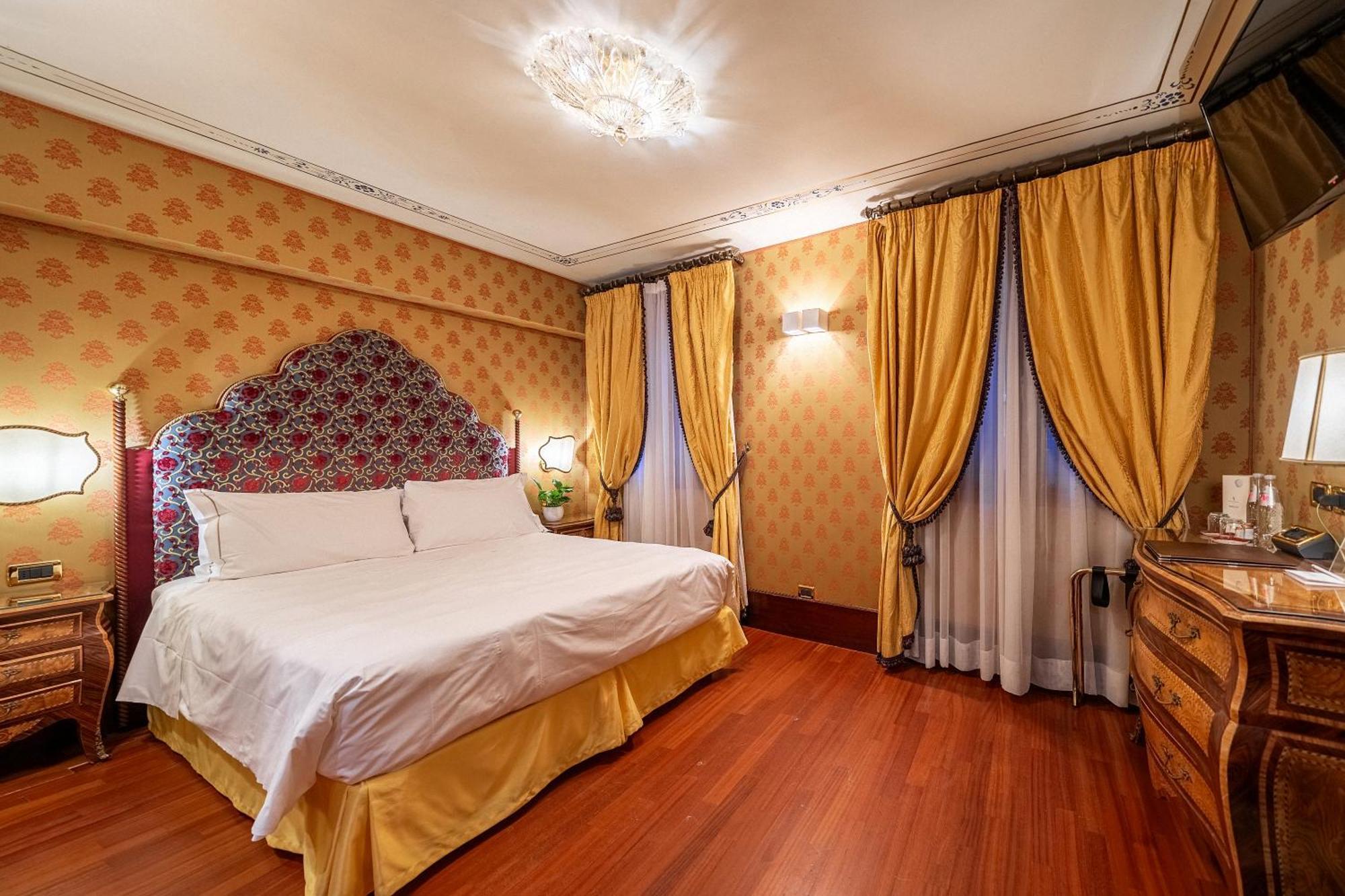 Classic Double or Twin Room