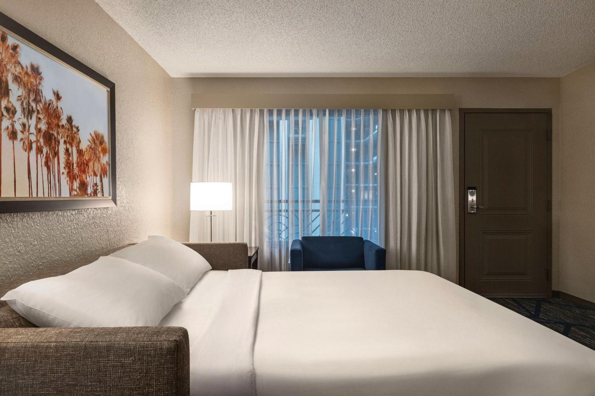 Premium King Suite
