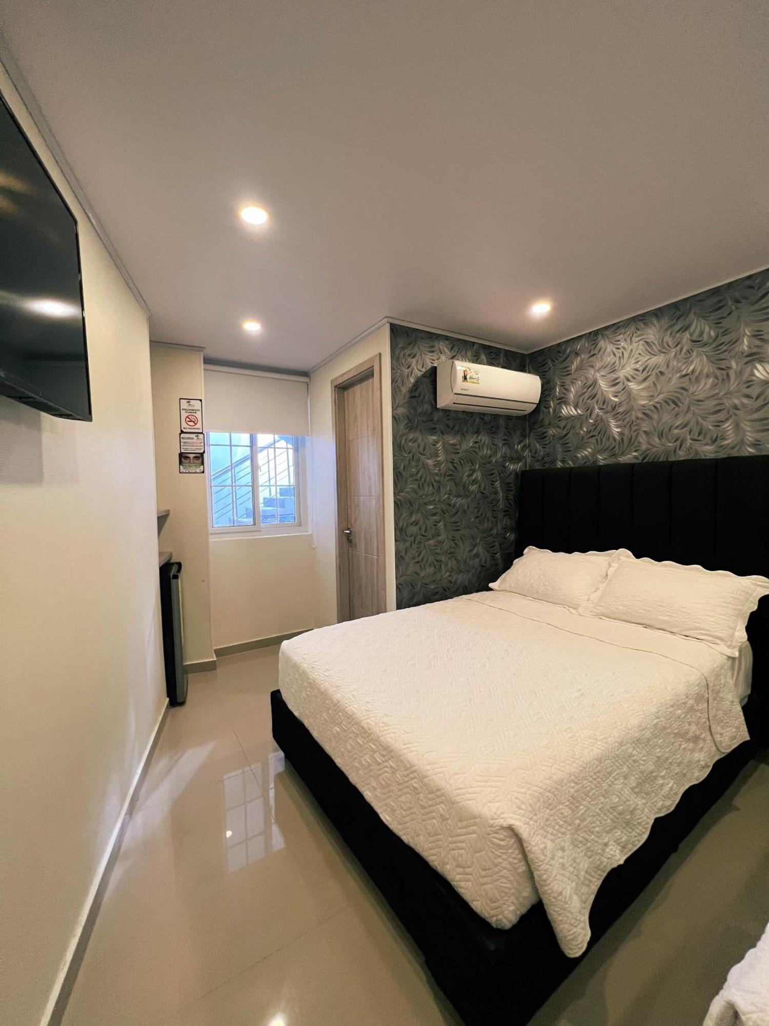 Double Room Private Bathroom