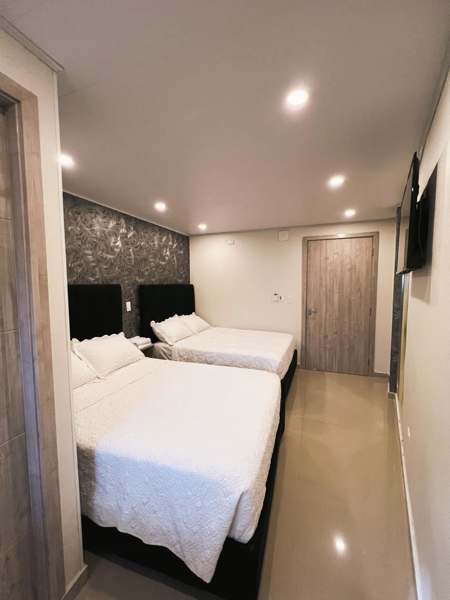 Quadruple Room Private Bathroom