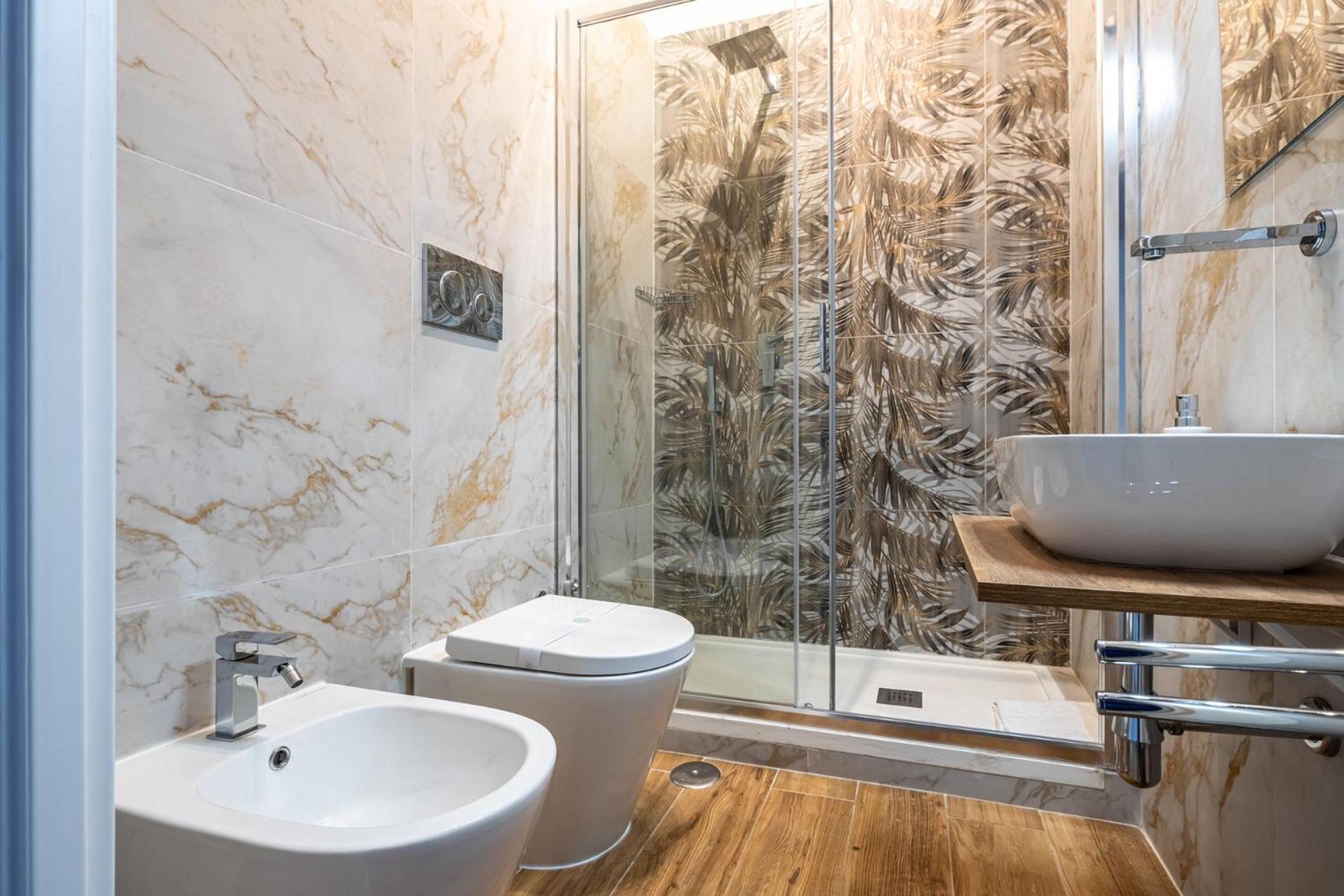 Double Room Private Bathroom