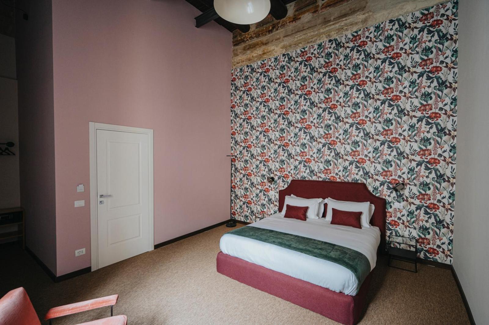 Superior King Room,1570134332:JPEG