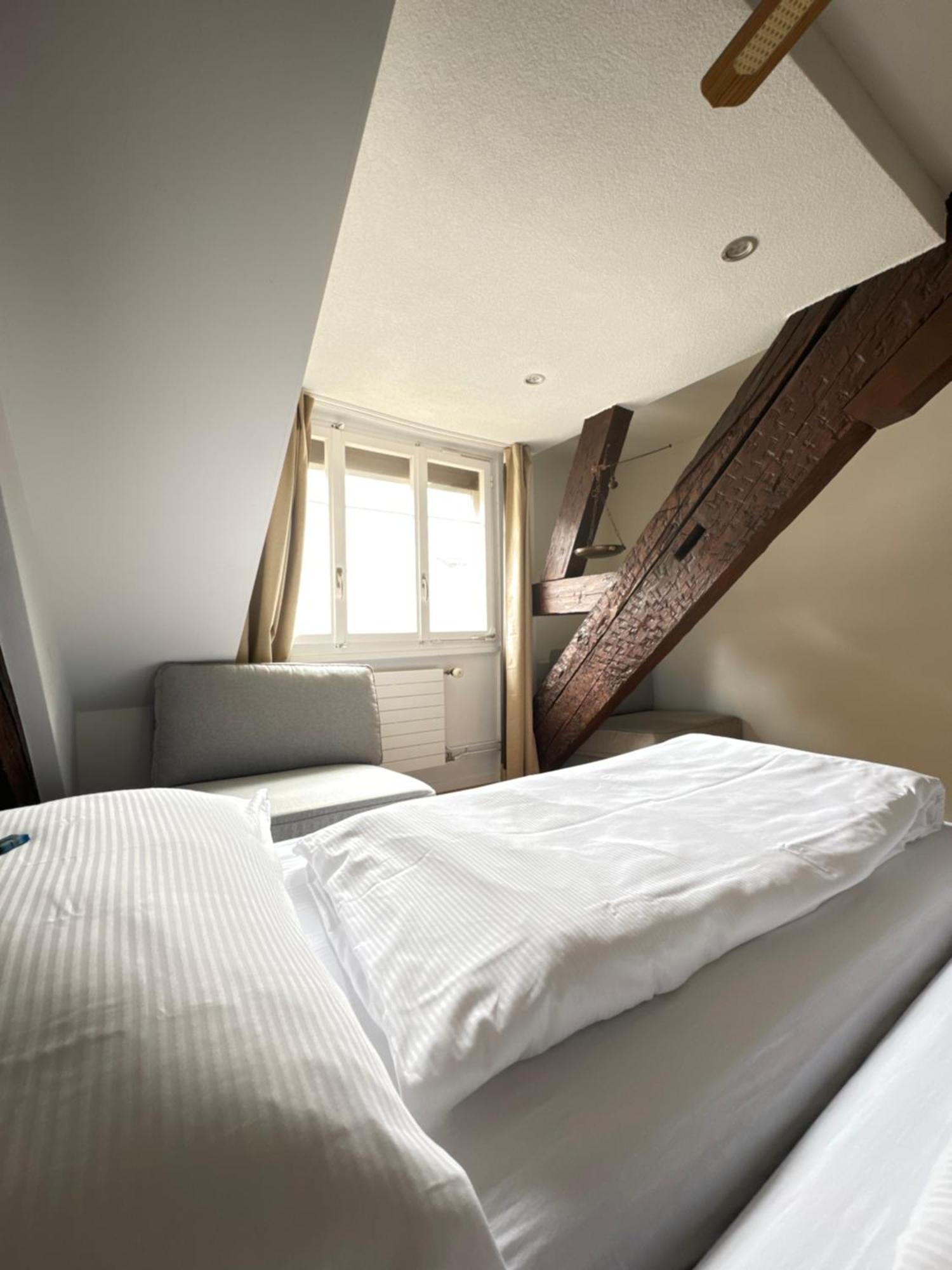 Double Room,1646896360:JPEG