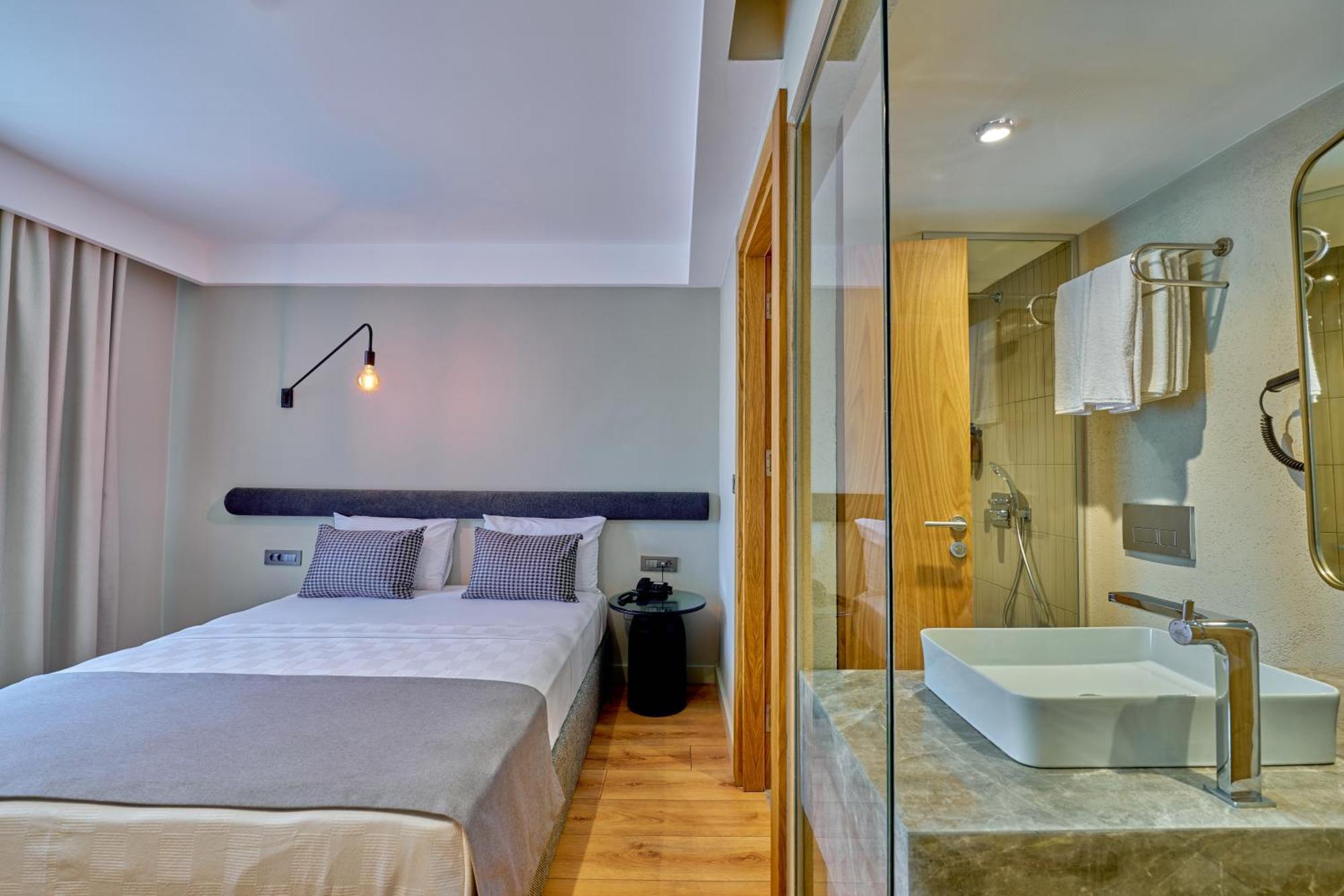 Habitación Familiar con baño privado