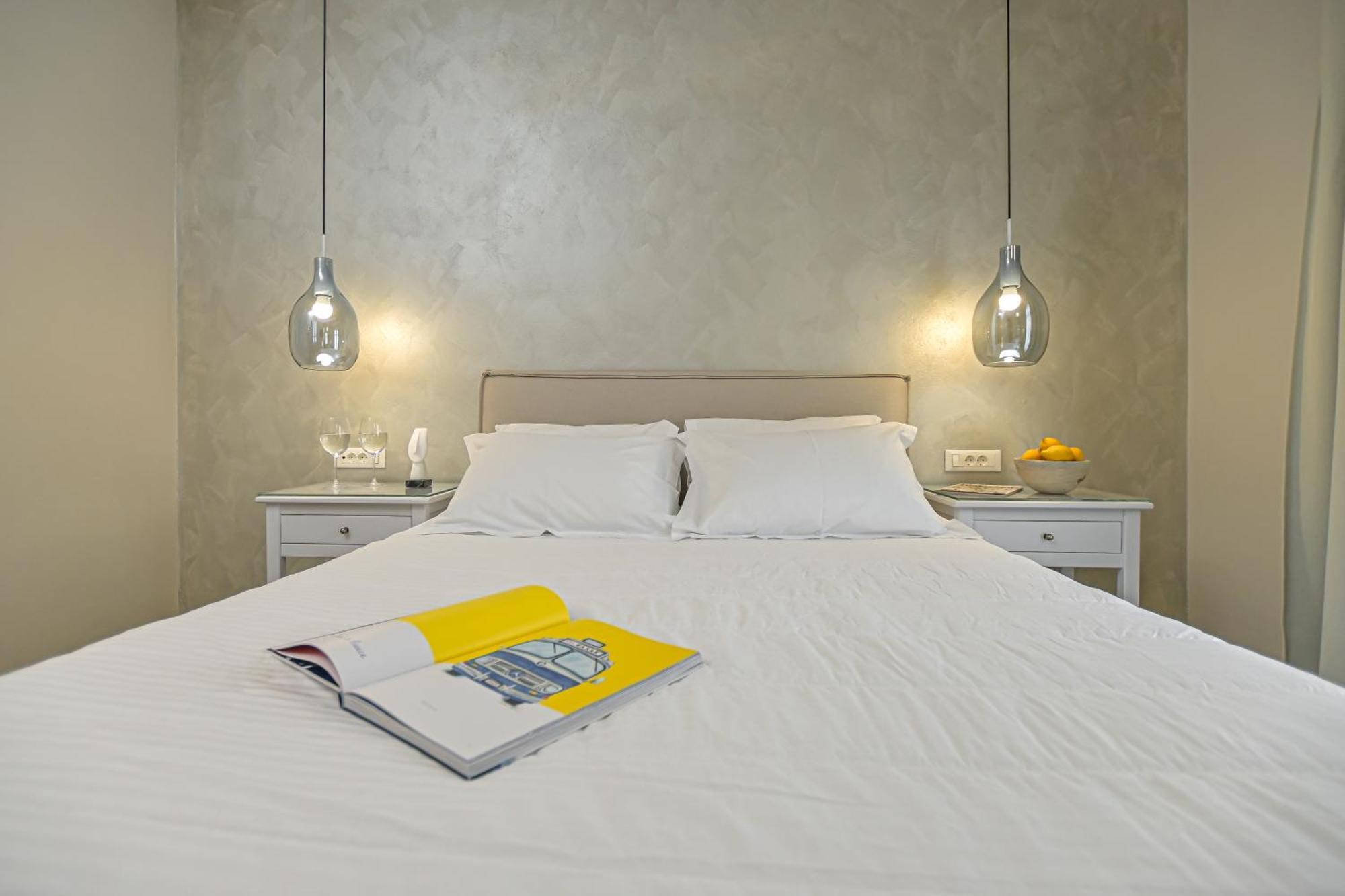 Double or Twin Room Sea View