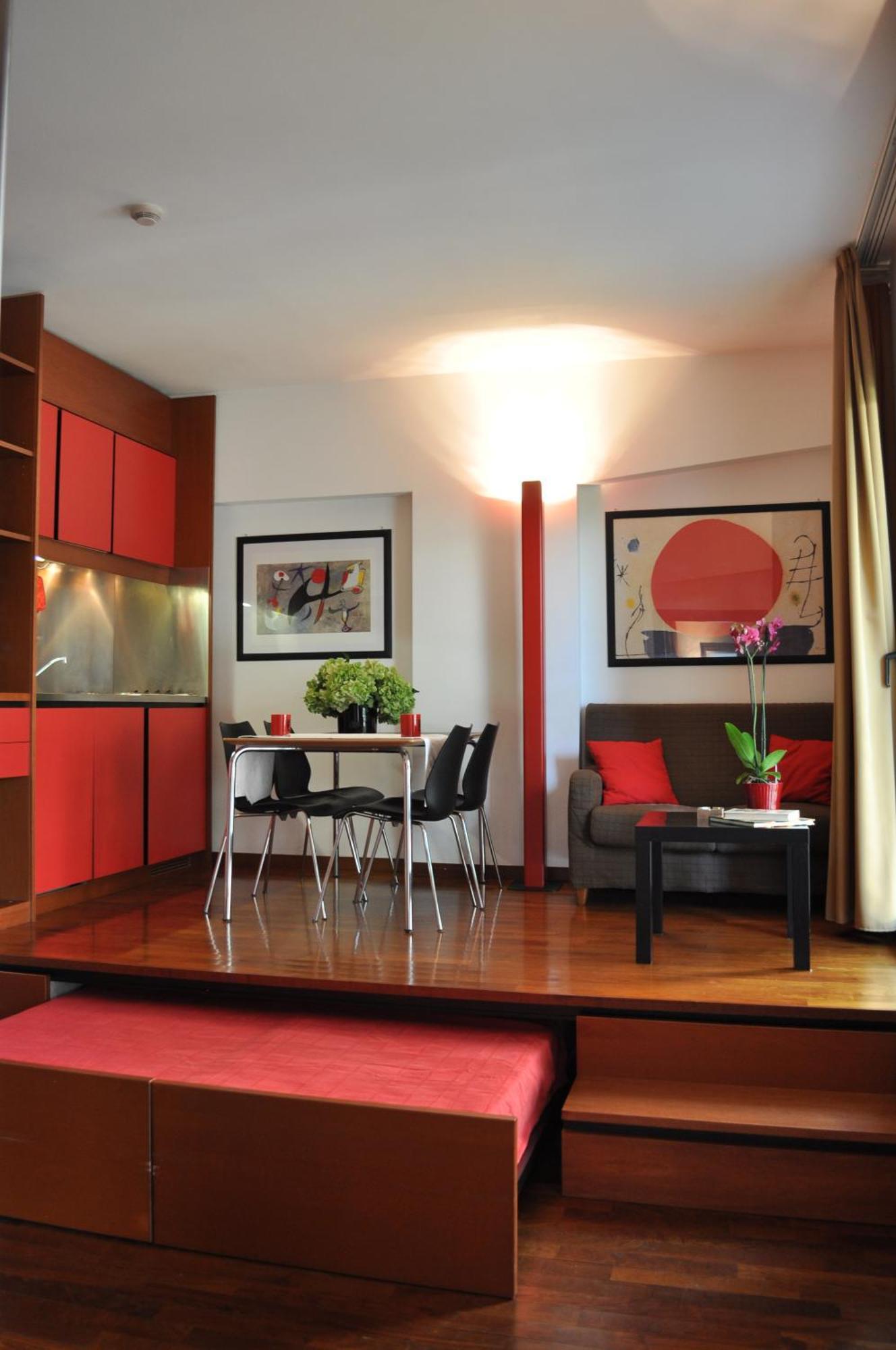 One-Bedroom Apartment