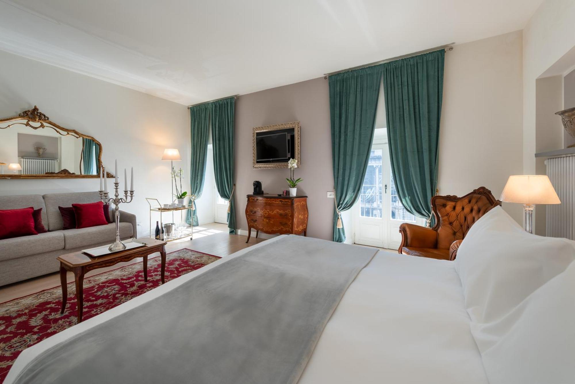 Deluxe Double Room Castle View