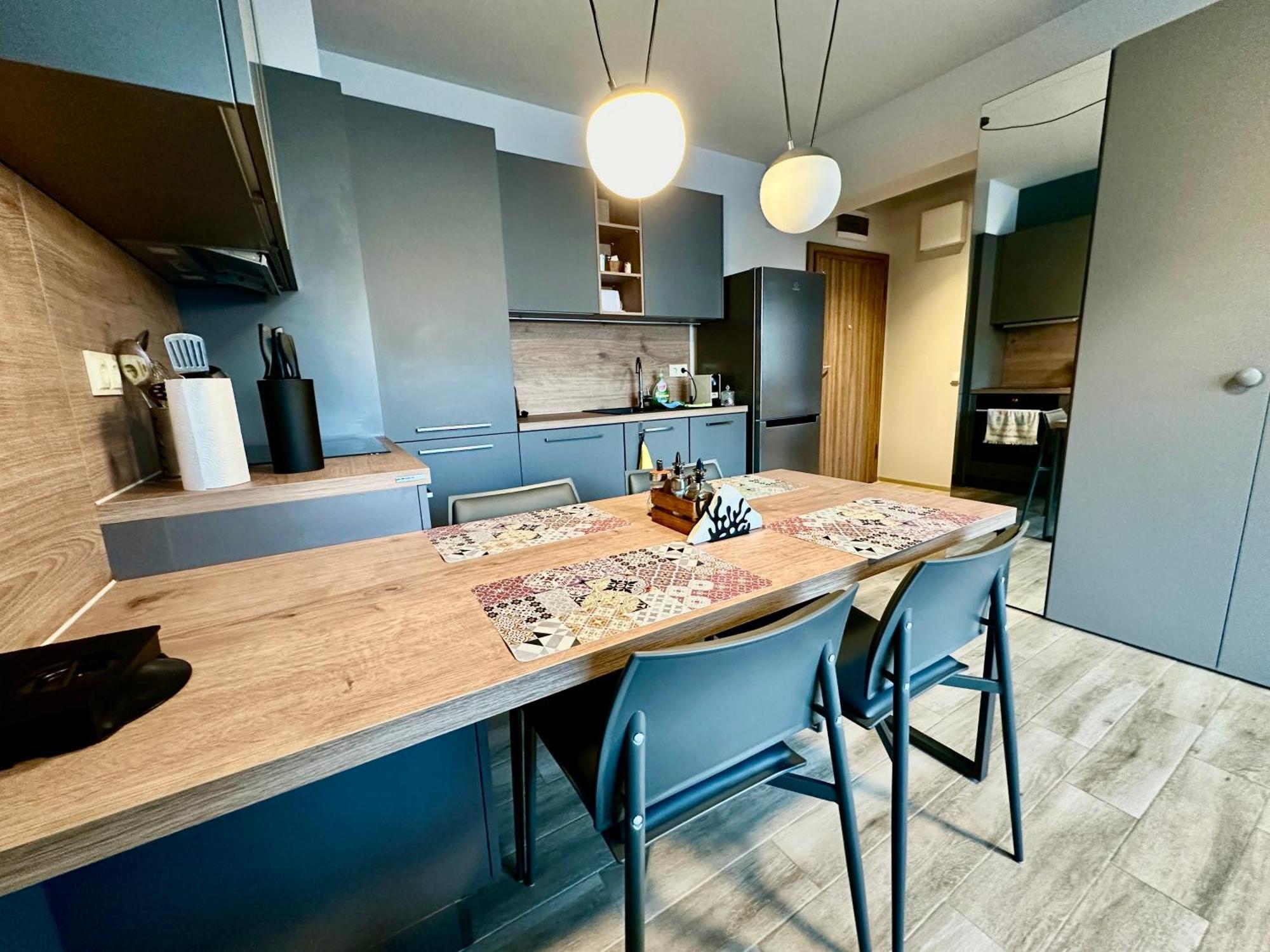 One-Bedroom Apartment with Garden