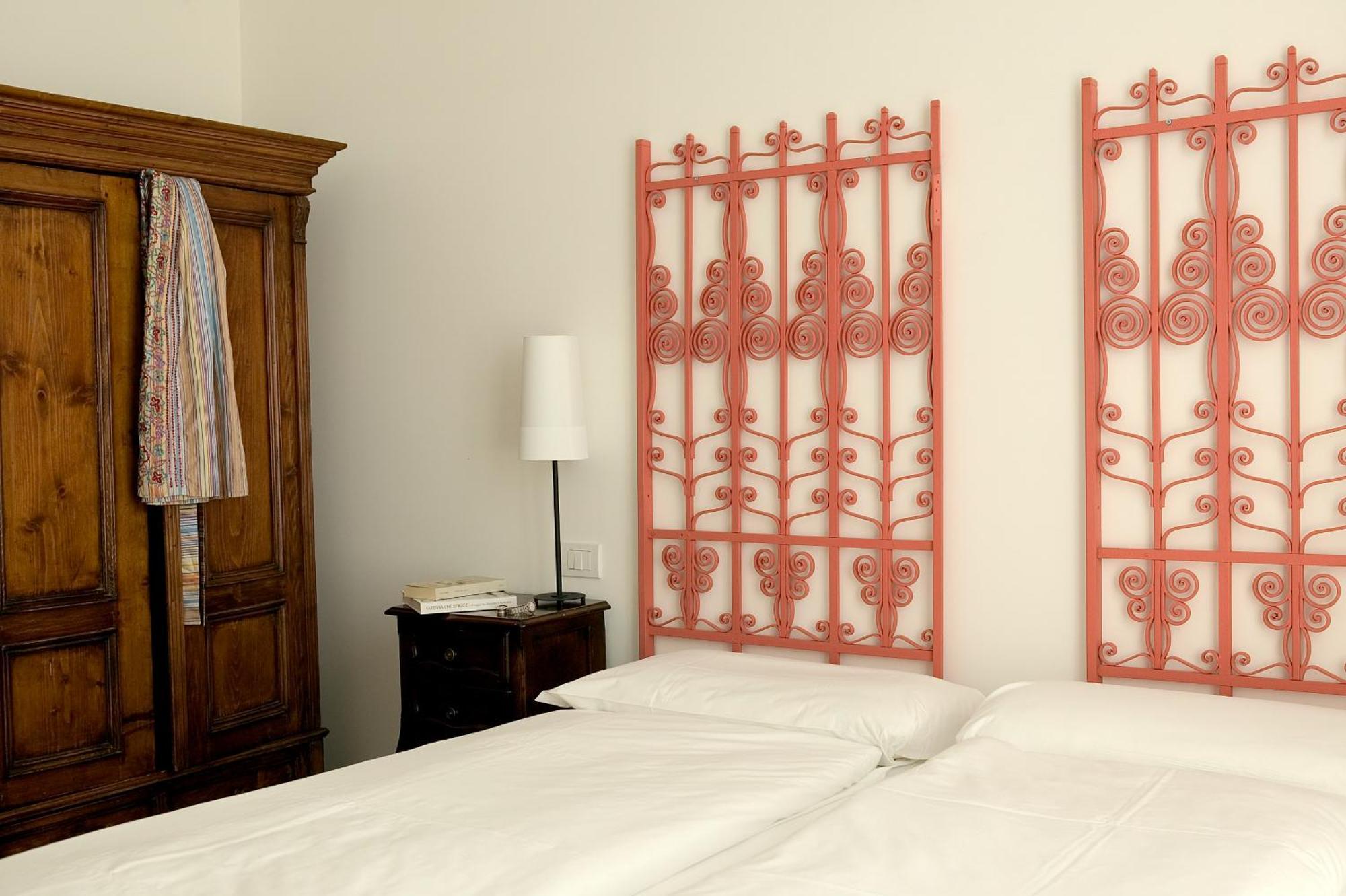 Double or Twin Room Lake View