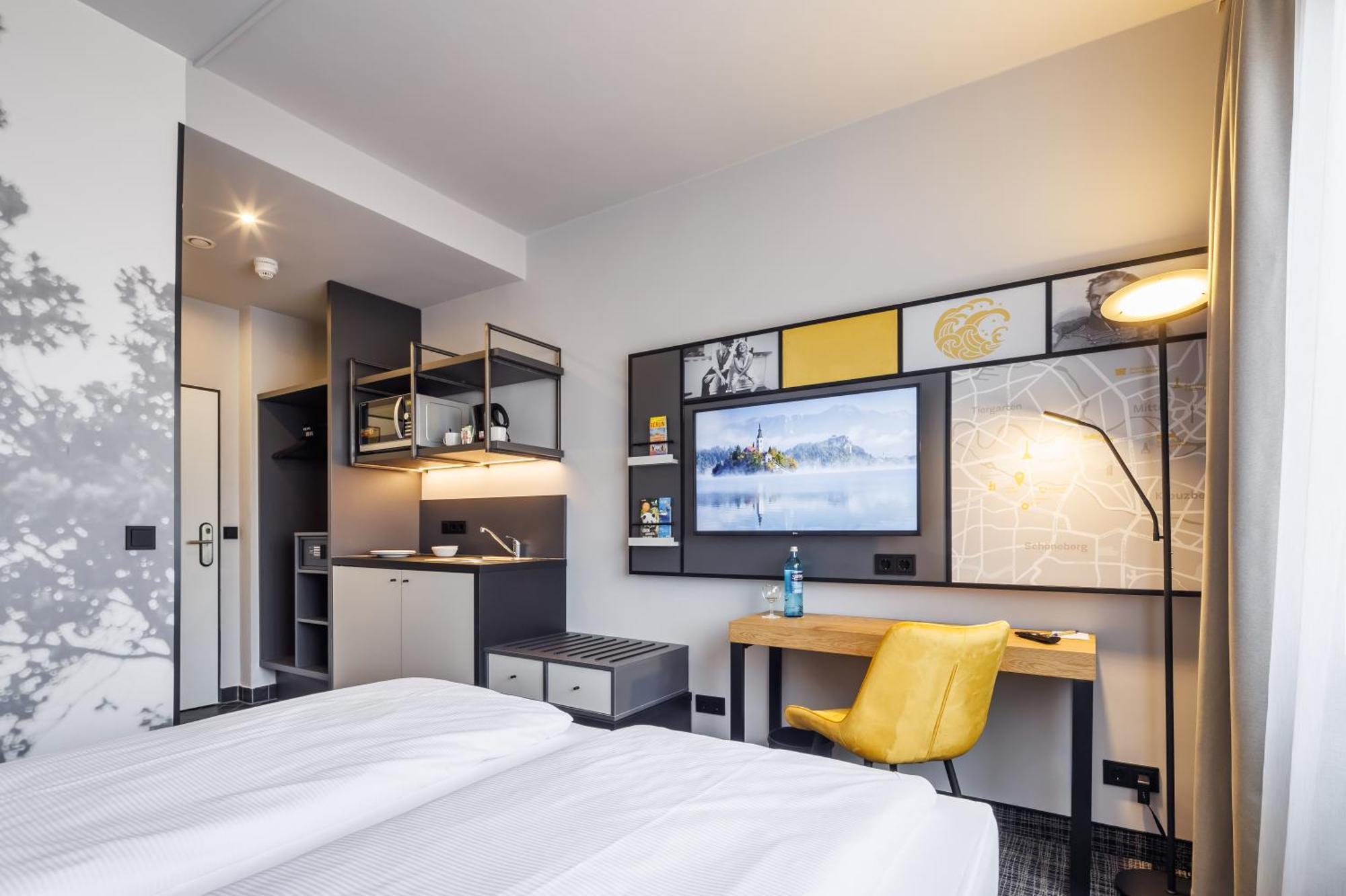 Urban Twin Room Kitchenette
