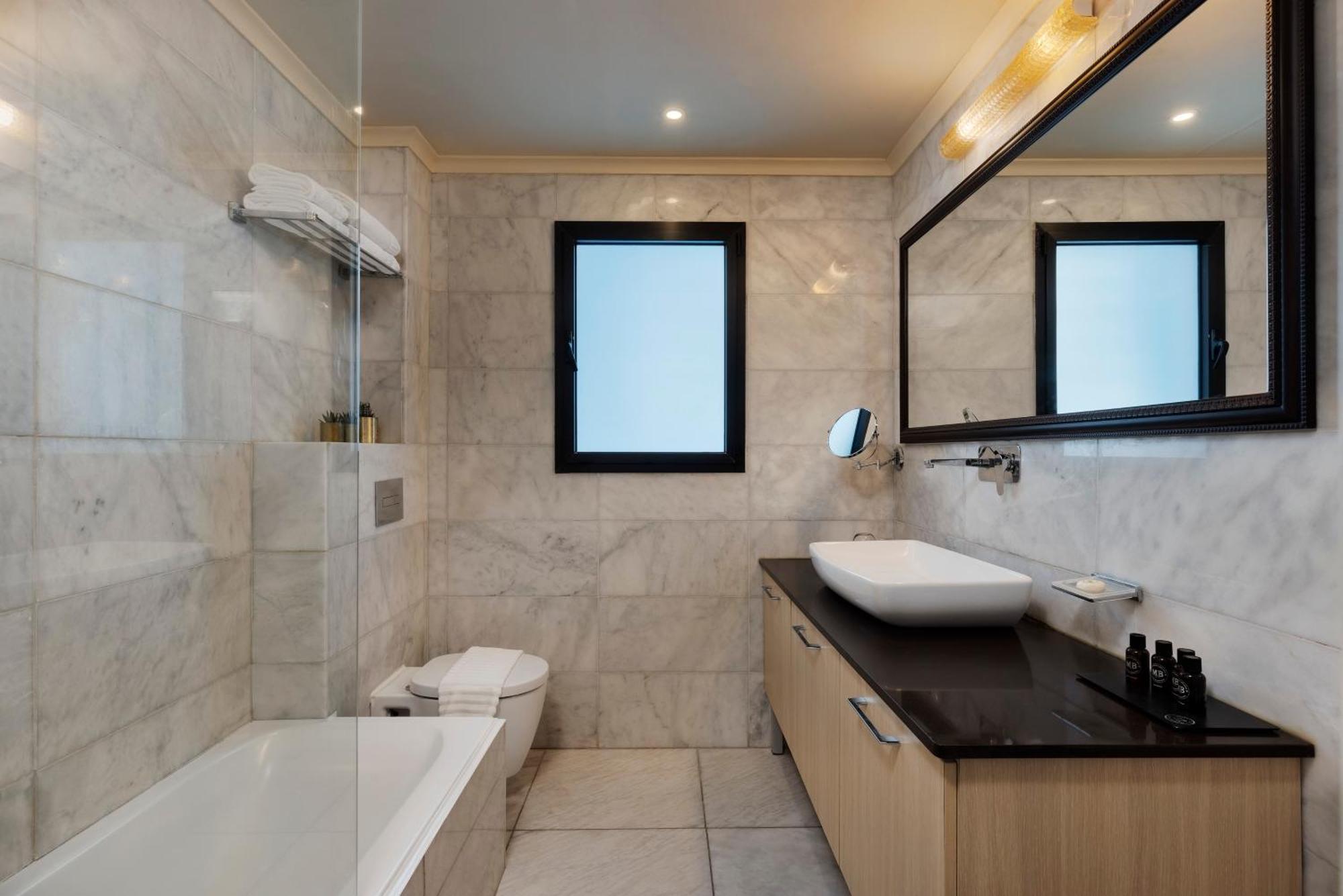 Deluxe Double Room City View