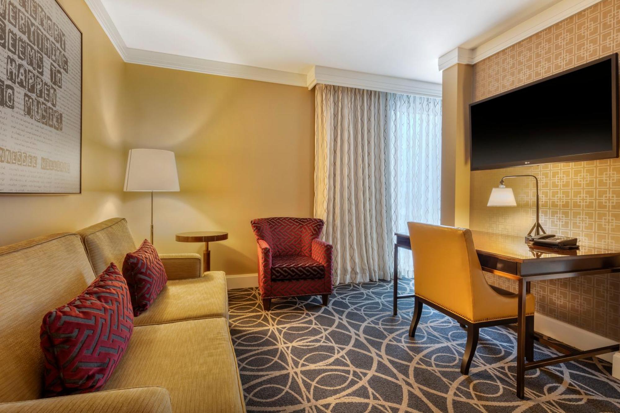 Premier Executive Room 1 King Bed