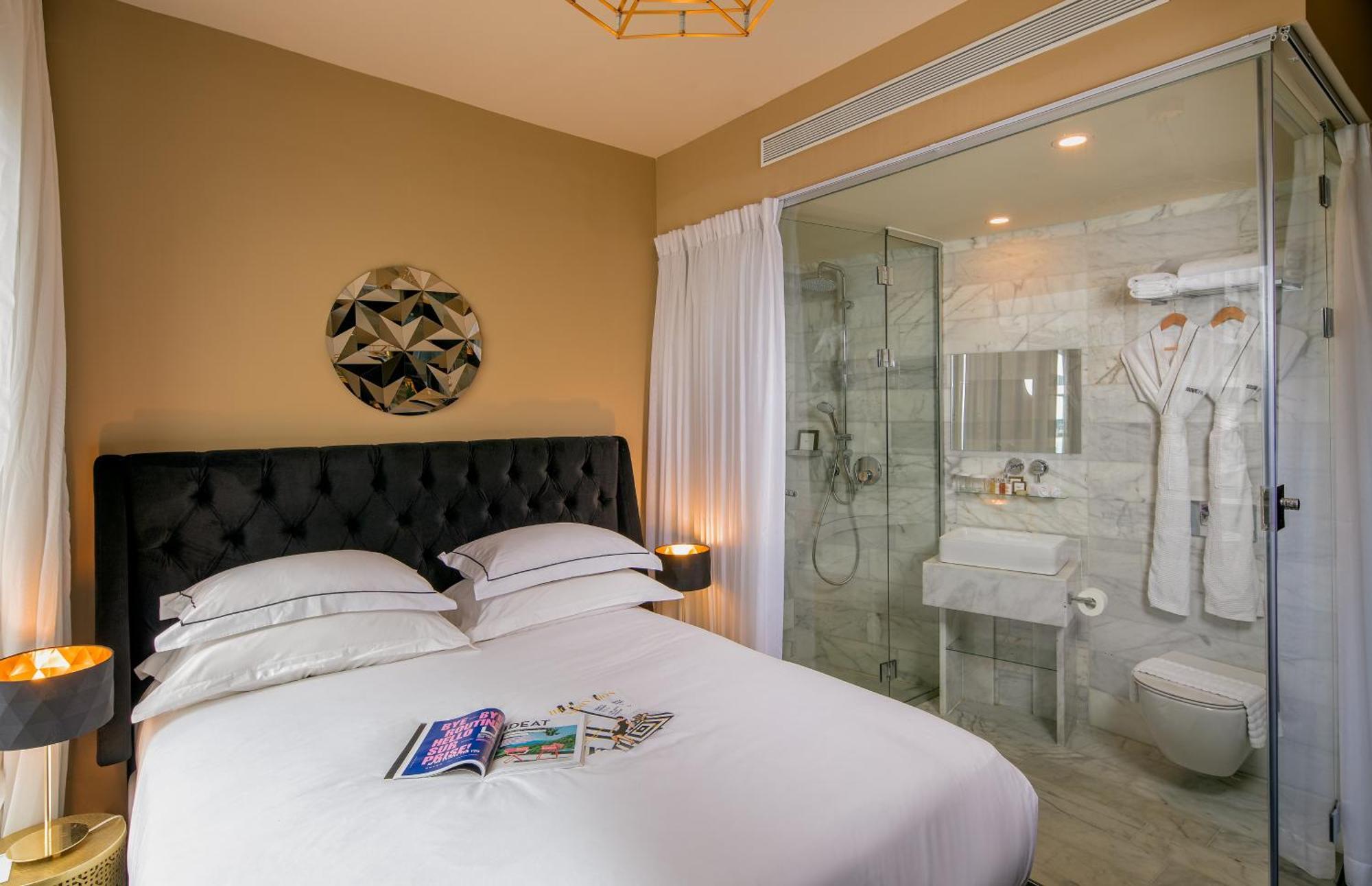 Deluxe Double Room City View